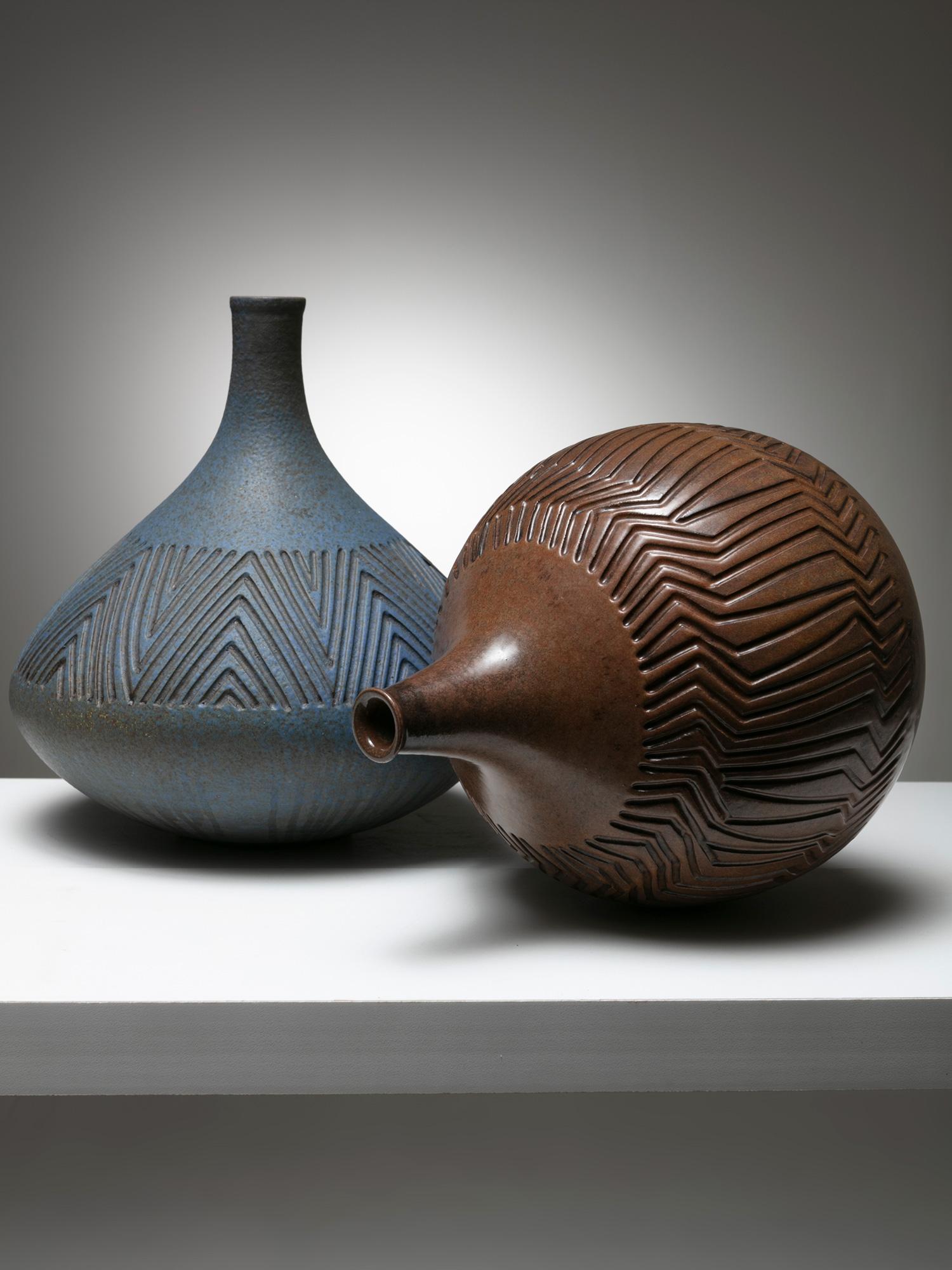 italien Ensemble de deux vases en céramique, Italie, années 1950 en vente