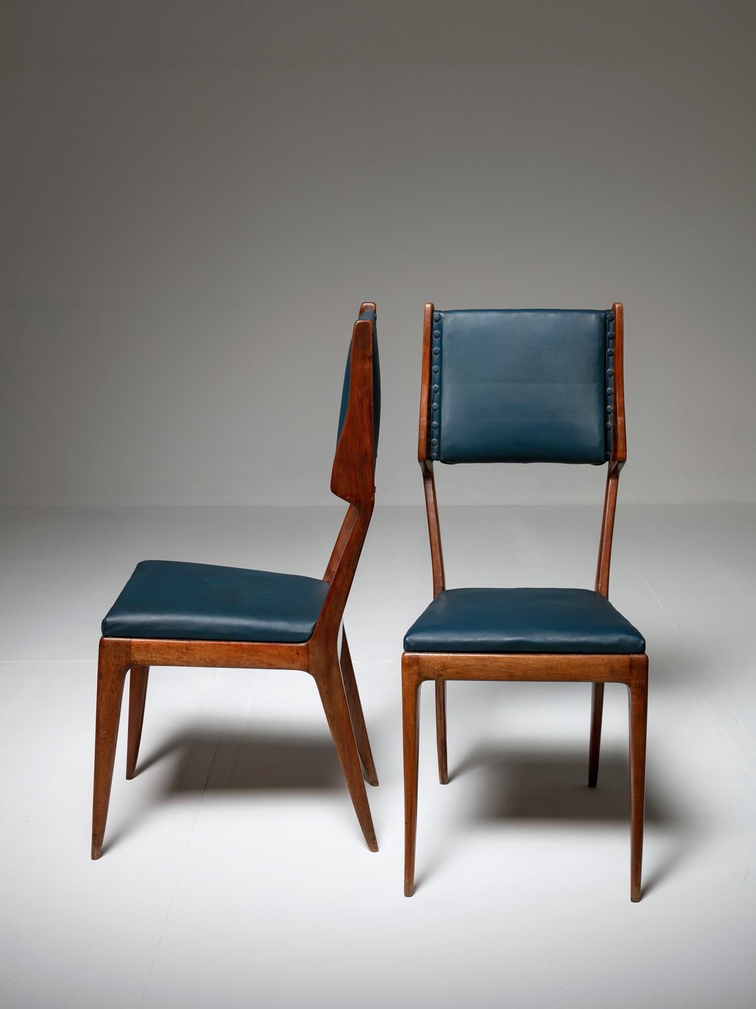 Pair of Italian 1960s Chairs In Good Condition In Milan, IT