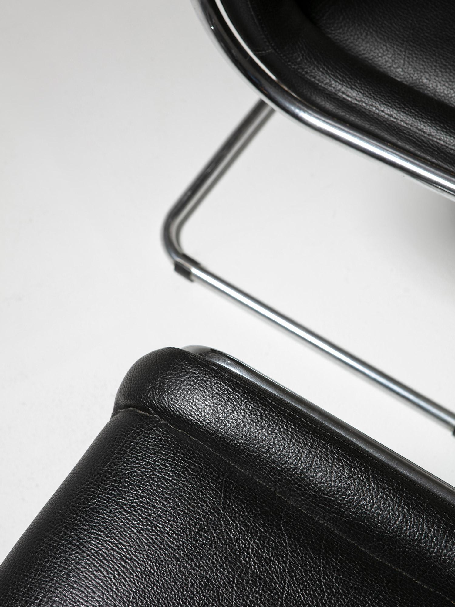 Paire de chaises italiennes chromées des années 70 dans le style d'Ico Parisi en vente 3