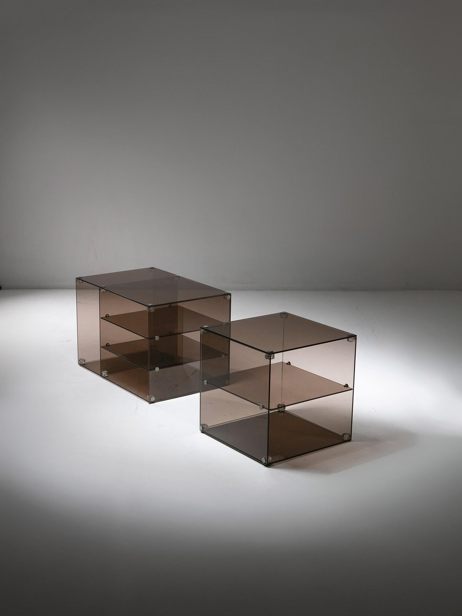 Vetro fumé Pair of Italian 70s Smoked Glass Night Stands in vendita