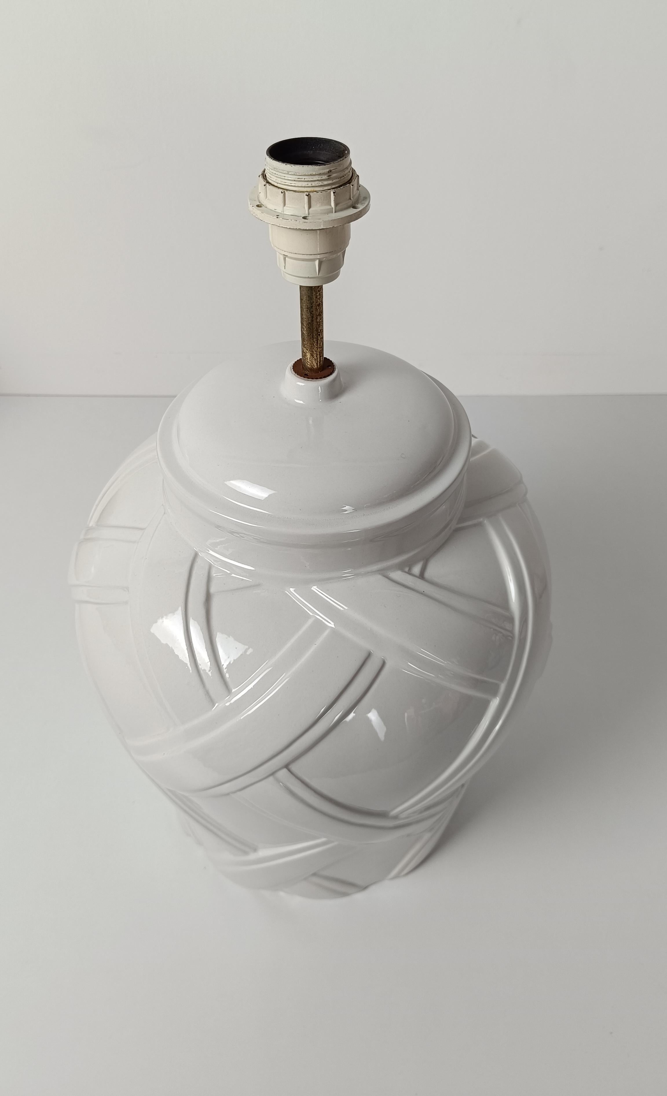 Paire de lampes de bureau italiennes des années 70 en céramique émaillée blanche, style Vivai del Sud en vente 10