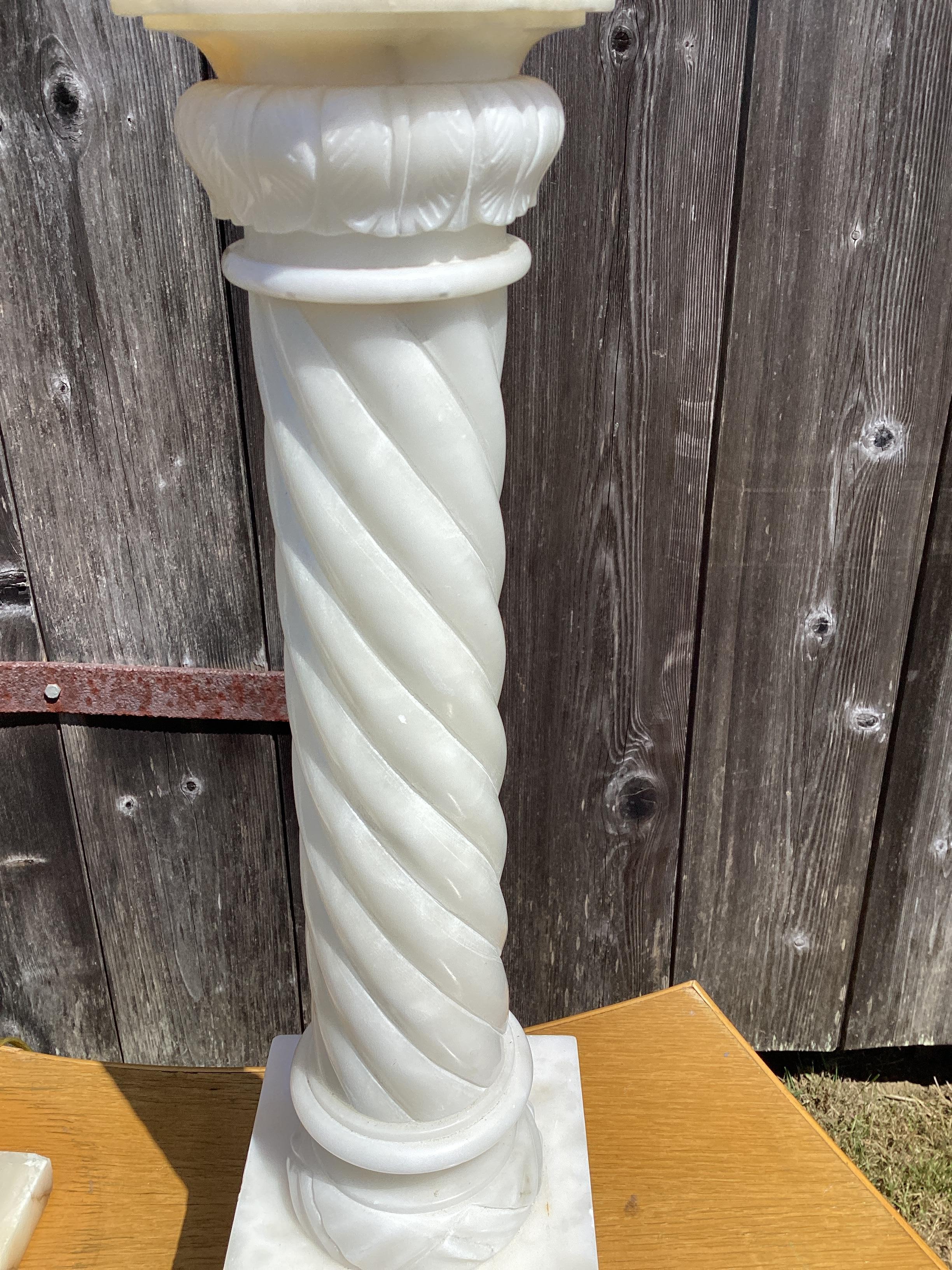 Pair of Italian Alabaster Column Lamps For Sale 5