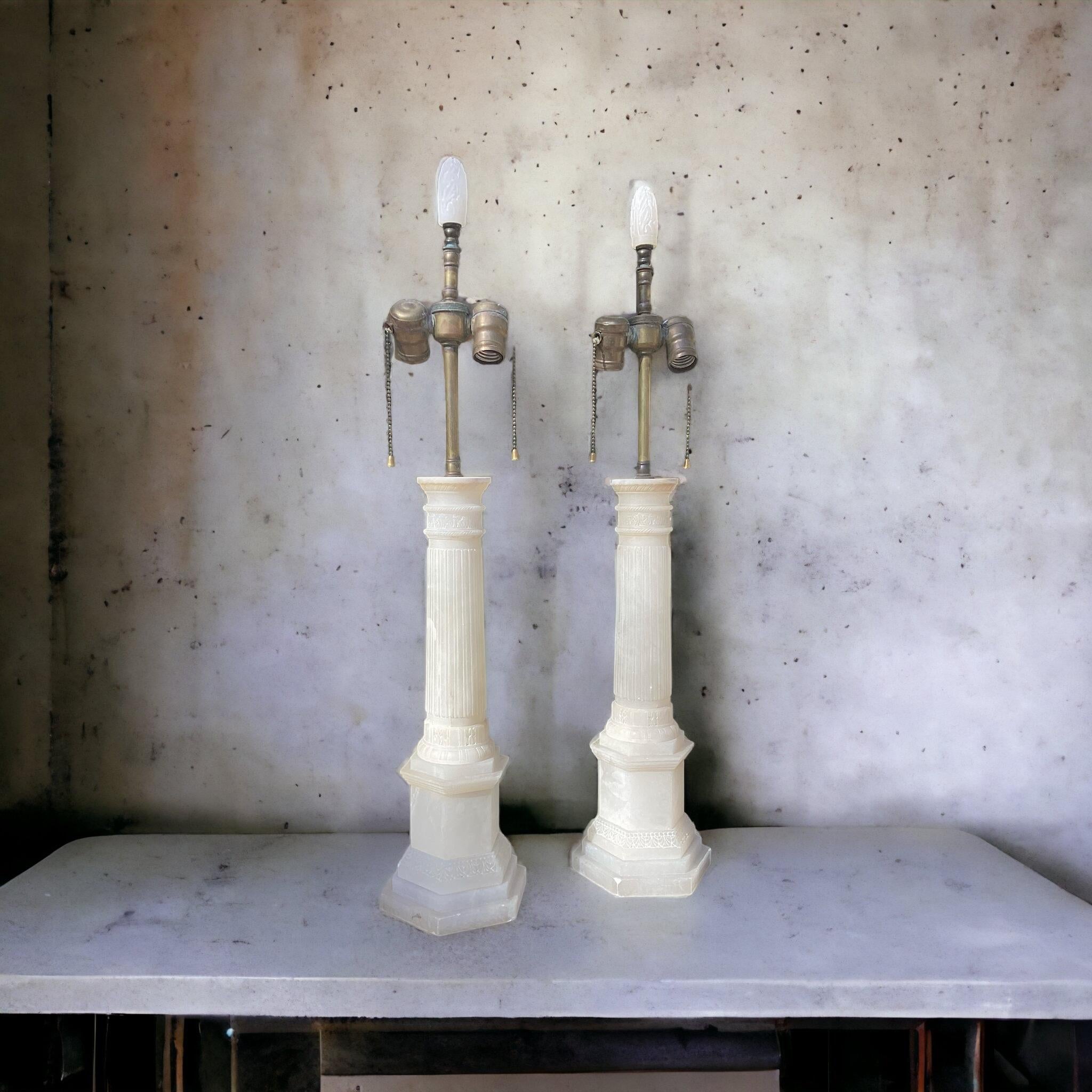 Neoclassical Pair of Italian Alabaster Column Lamps  For Sale