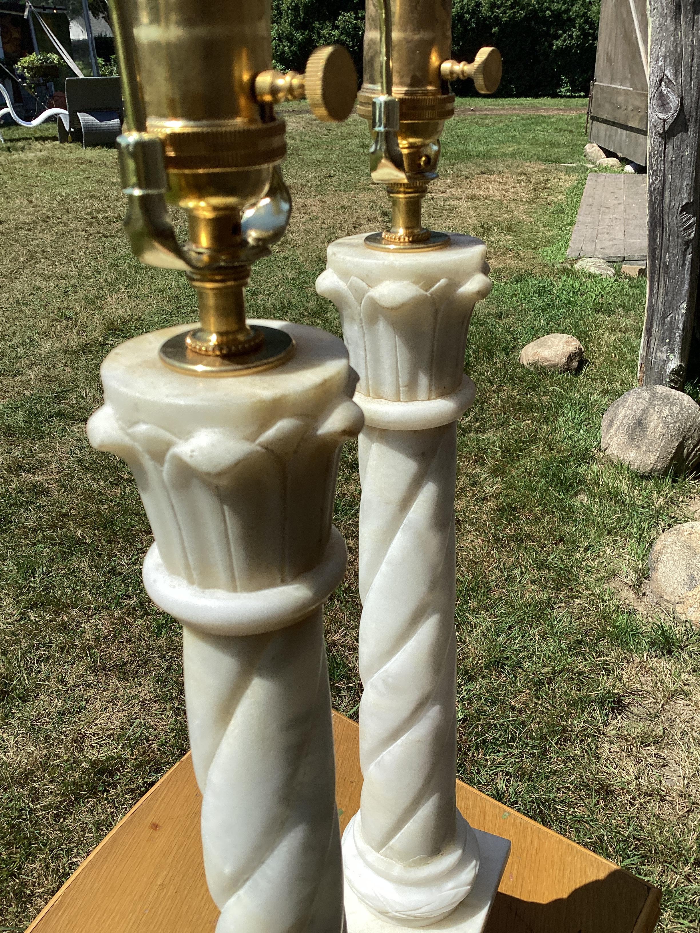 Pair of Italian Alabaster Column Lamps For Sale 3