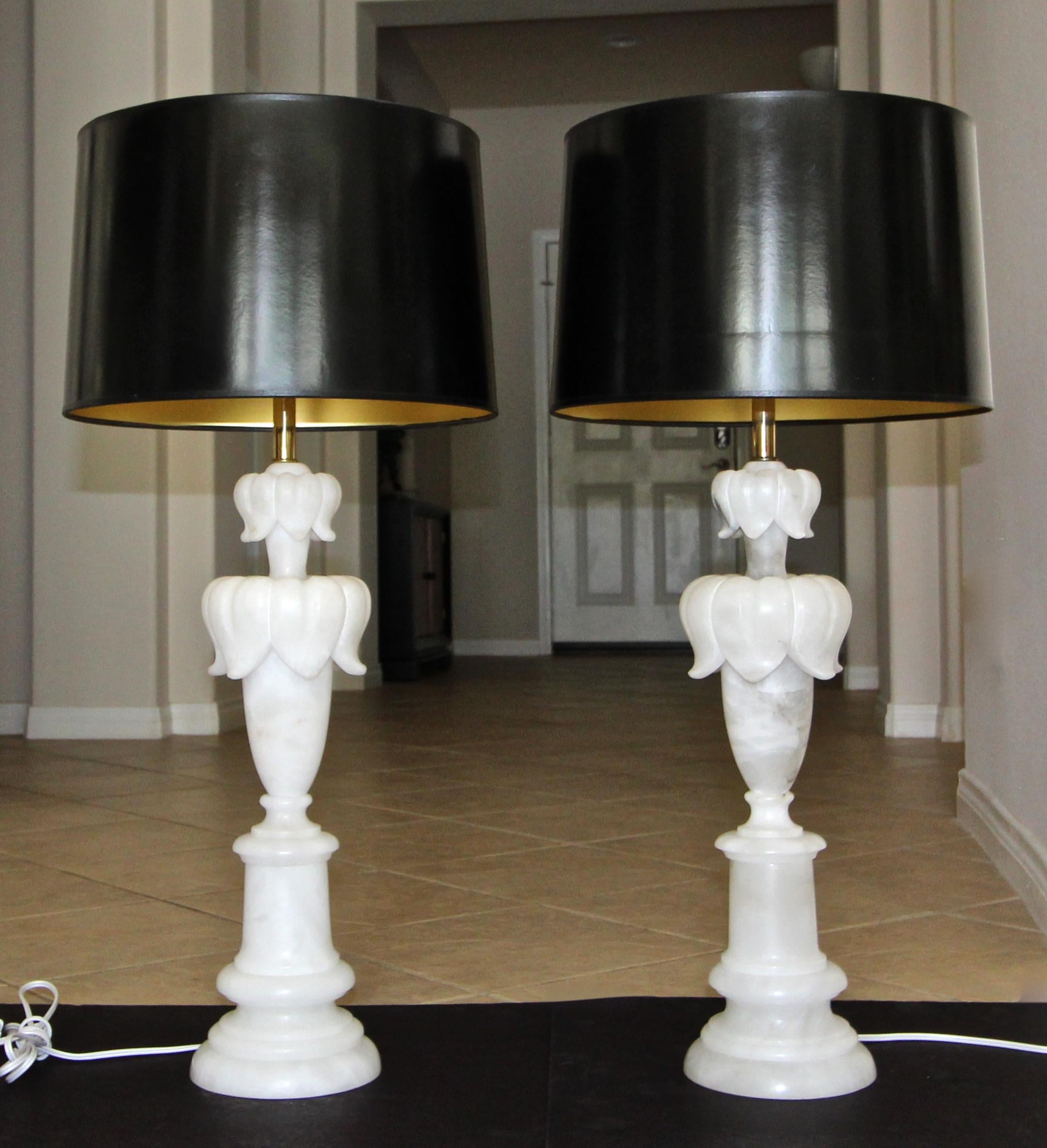 Pair of Italian Alabaster Flower Leaf Motif Table Lamps 8