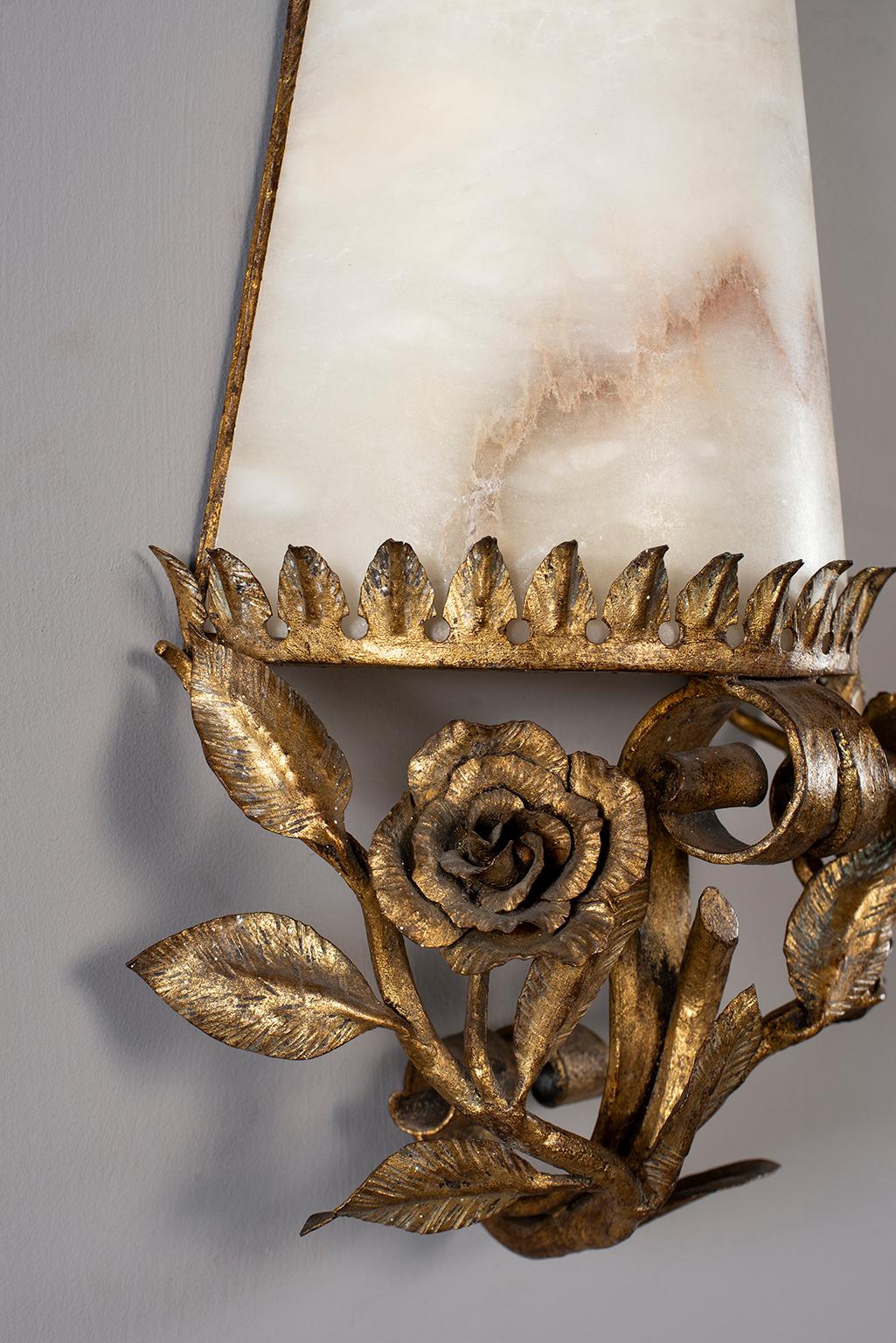 20th Century Pair of Italian Alabaster Wall Sconces with Gilt Metal Bases
