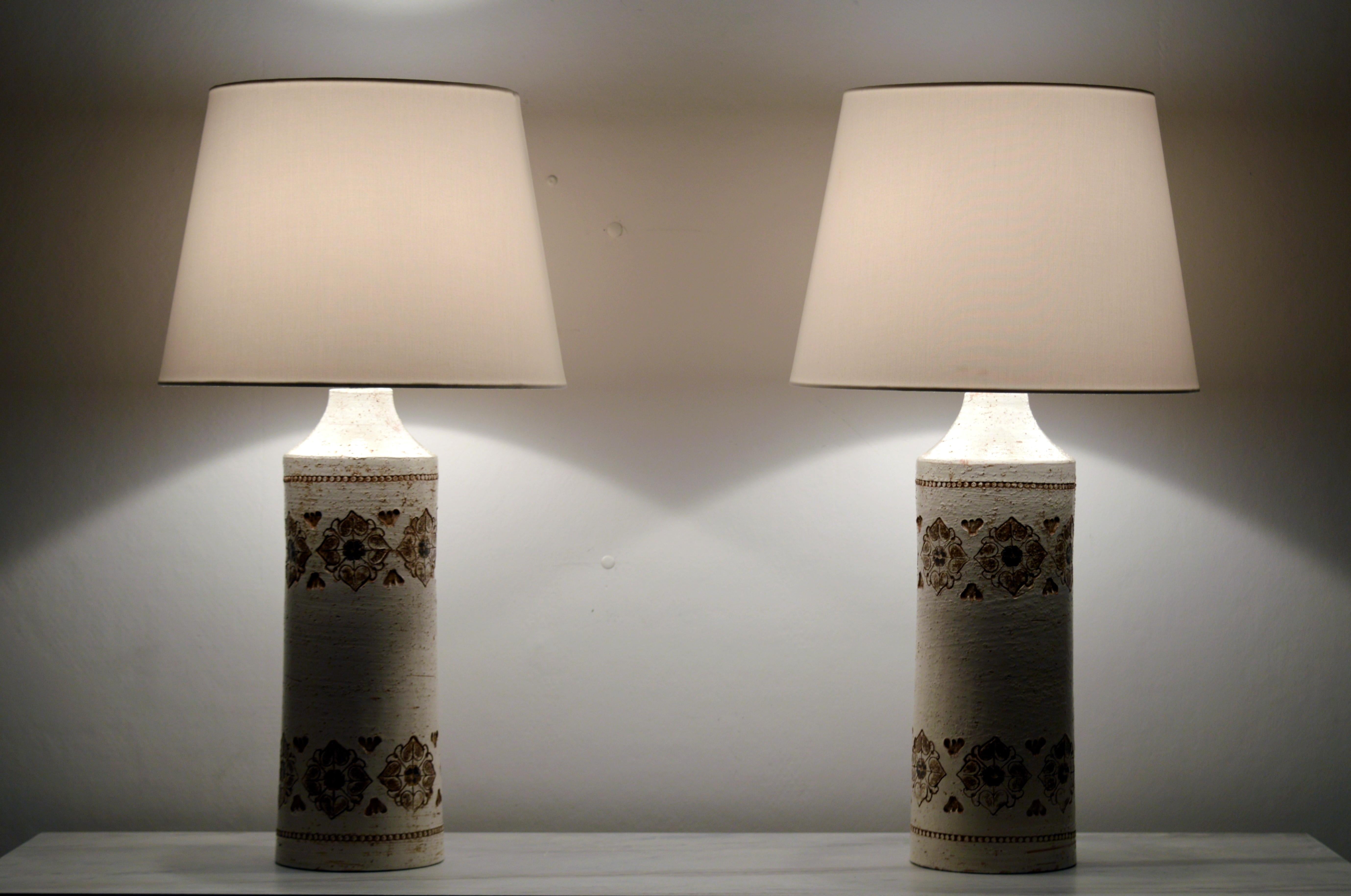 Mid-Century Modern Pair of Italian Aldo Londi Bitossi Table Lamps