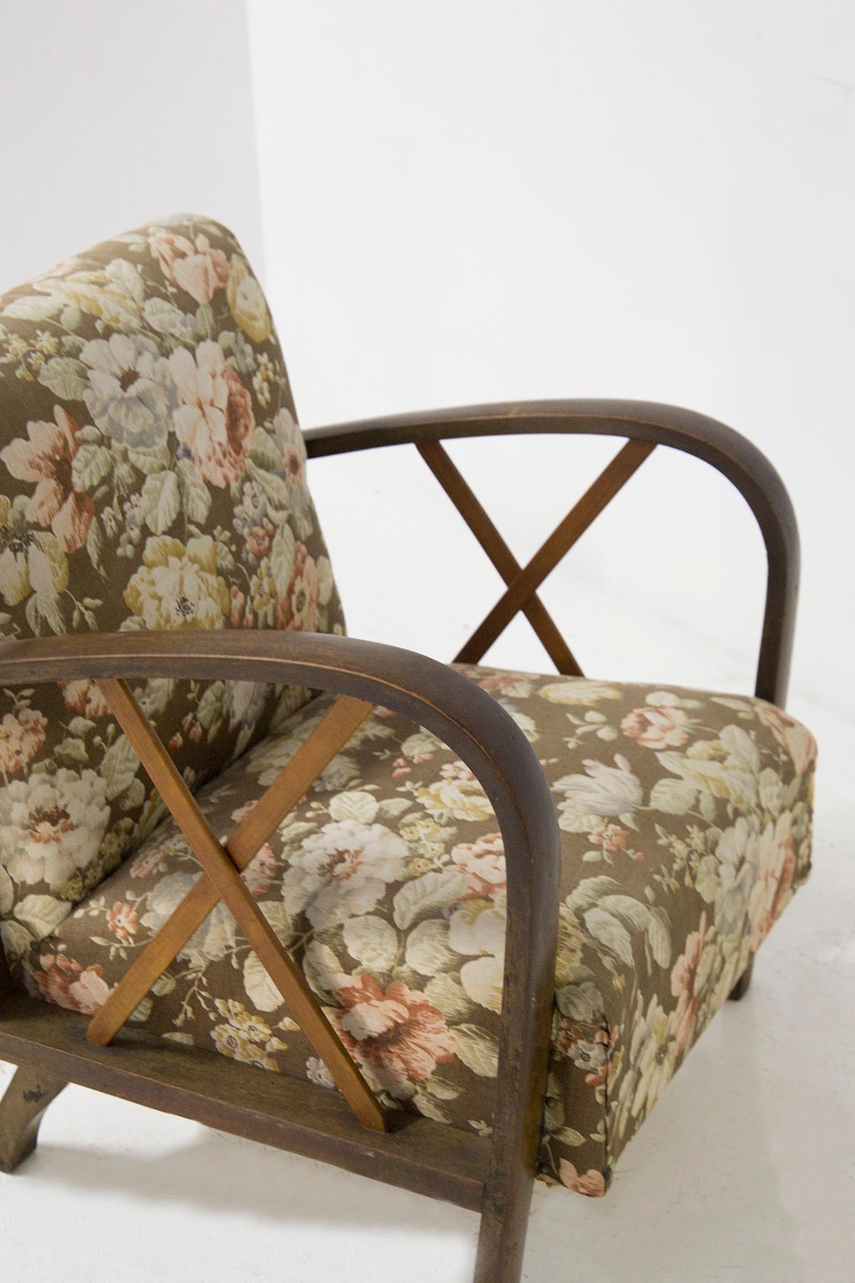 Mid-Century Modern Paire de fauteuils italiens attribués à Paolo Buffa en vente