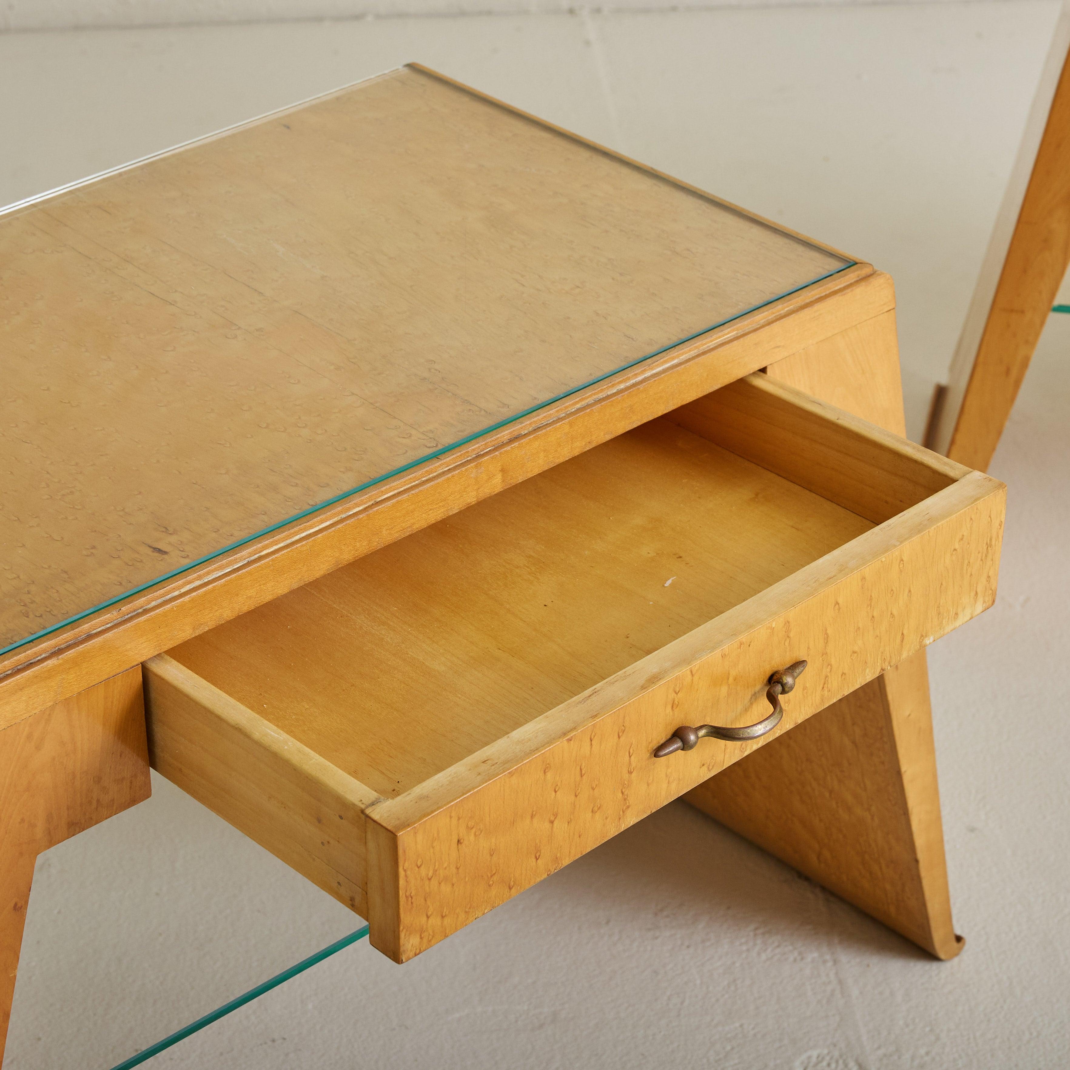Pair of Italian Angular Wood Nightstands with Glass Shelves, 1950s For Sale 6
