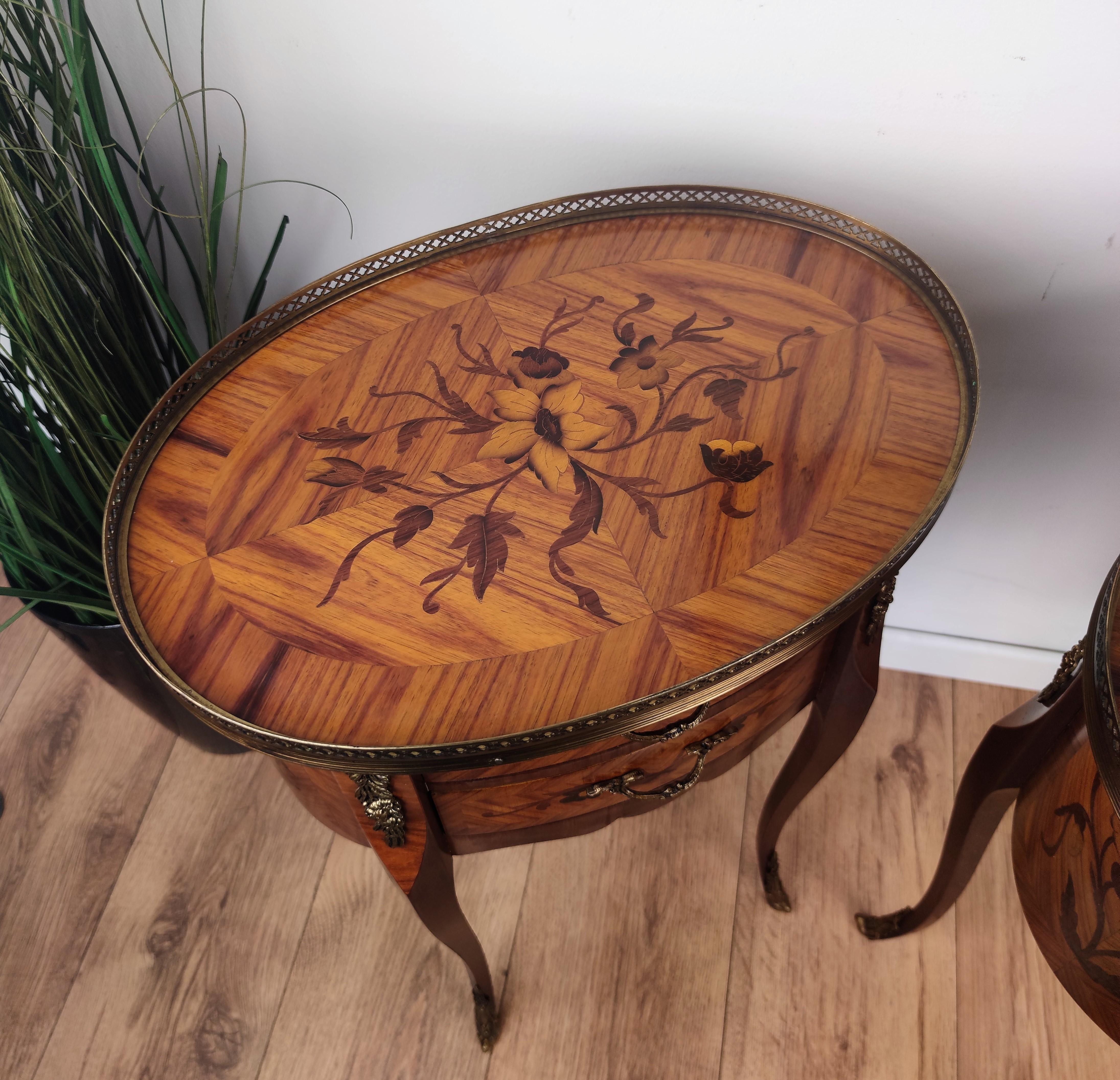 20th Century Pair of Italian Antique Marquetry Walnut Bedside Nightstands Tables with Drawers