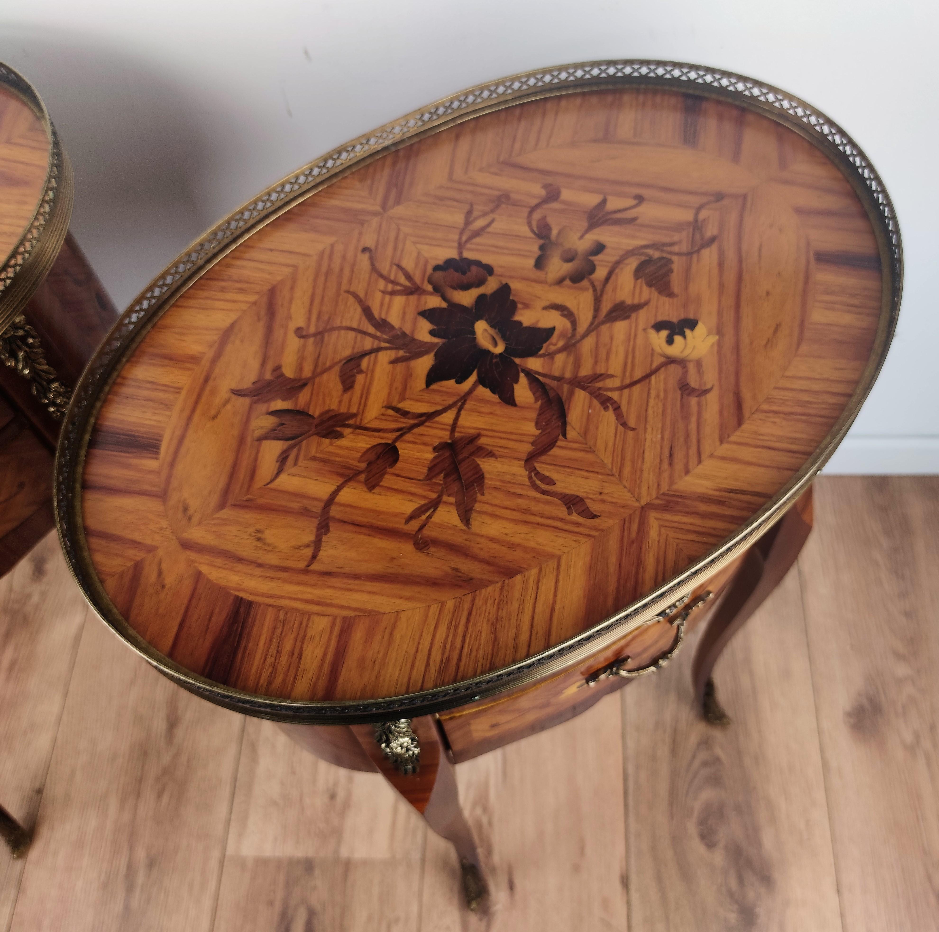 Bronze Pair of Italian Antique Marquetry Walnut Bedside Nightstands Tables with Drawers