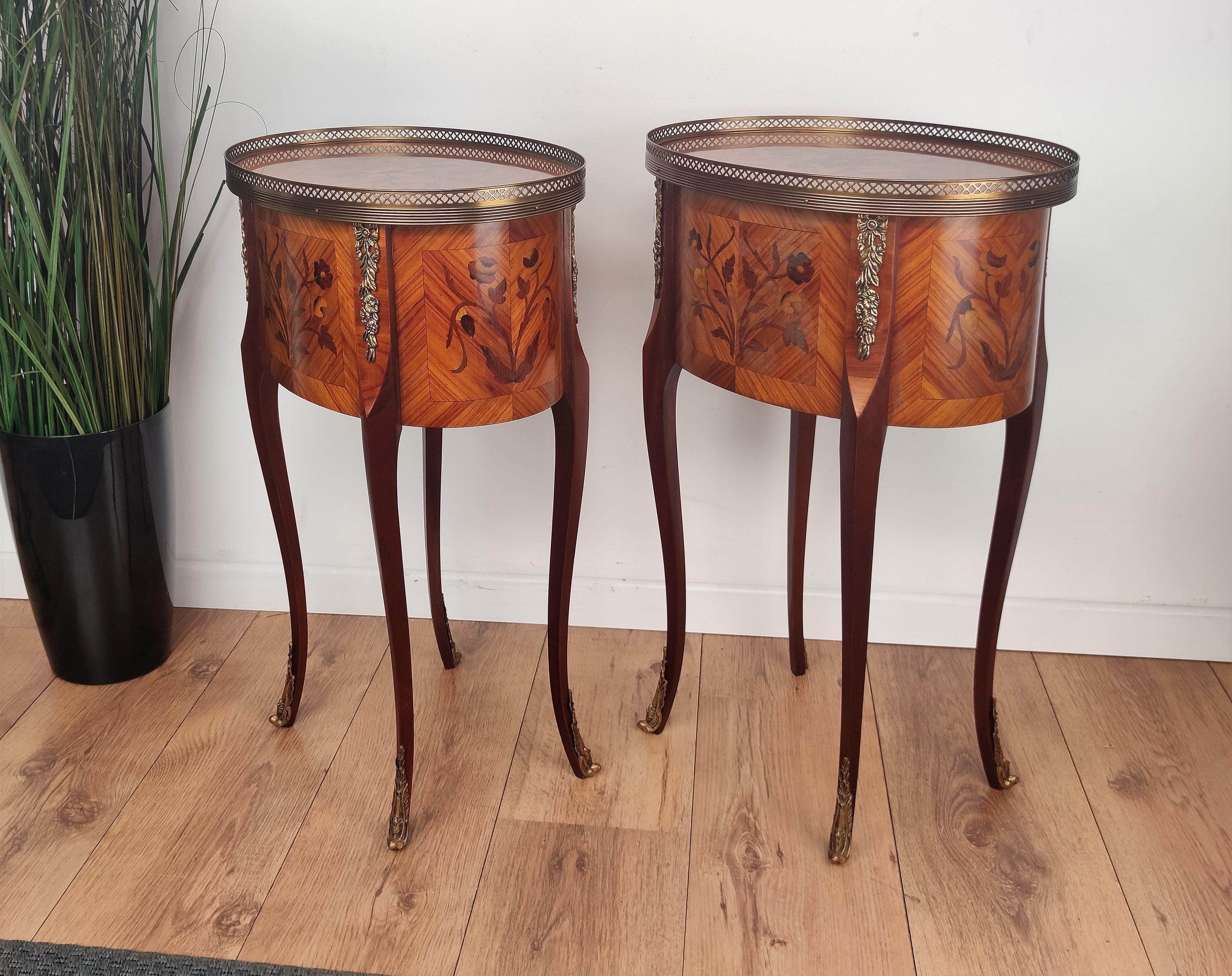 Pair of Italian Antique Marquetry Walnut Bedside Nightstands Tables with Drawers 1