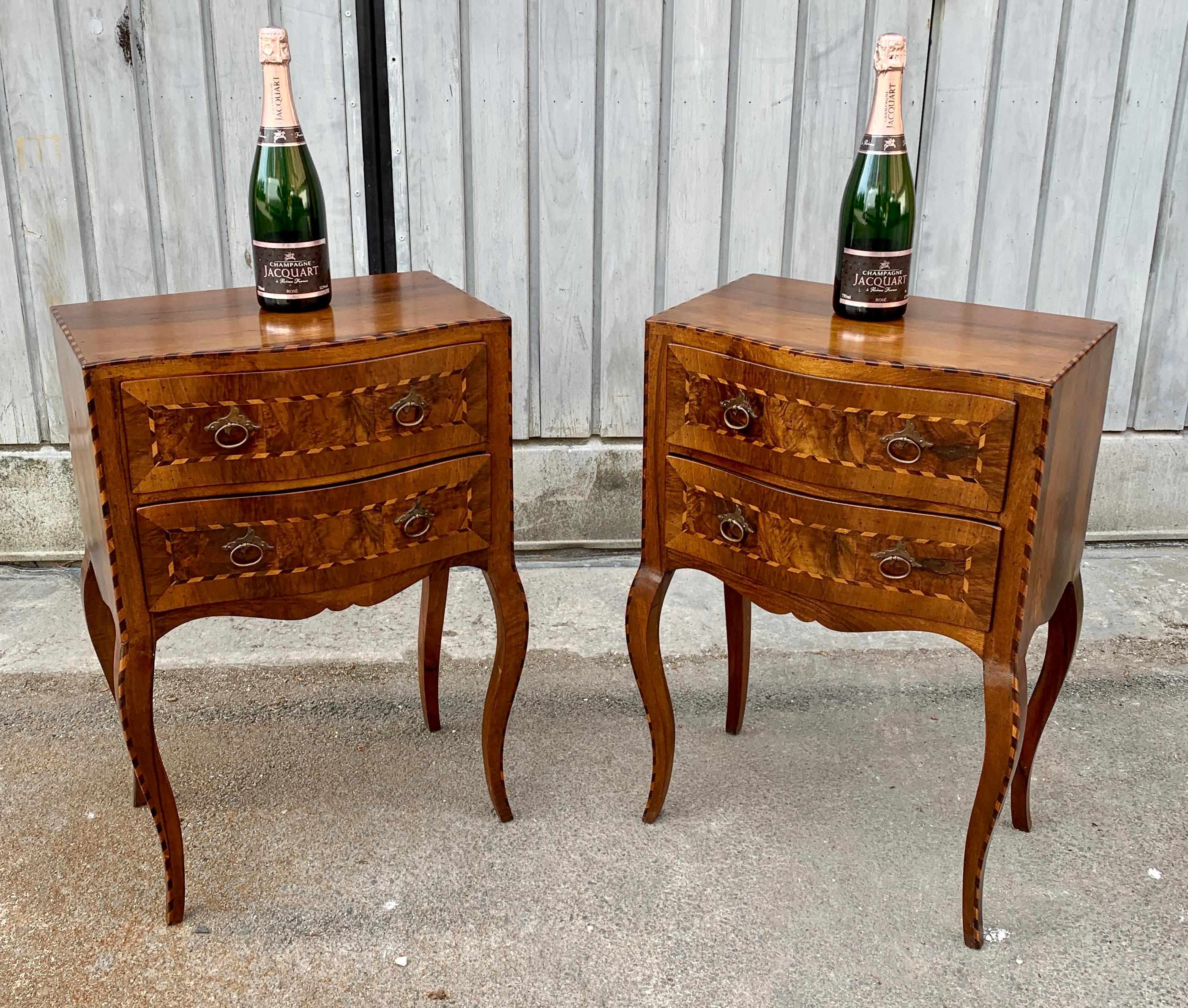 Pair of Italian Antique Nightstands in Walnut and Brass Hardware 4