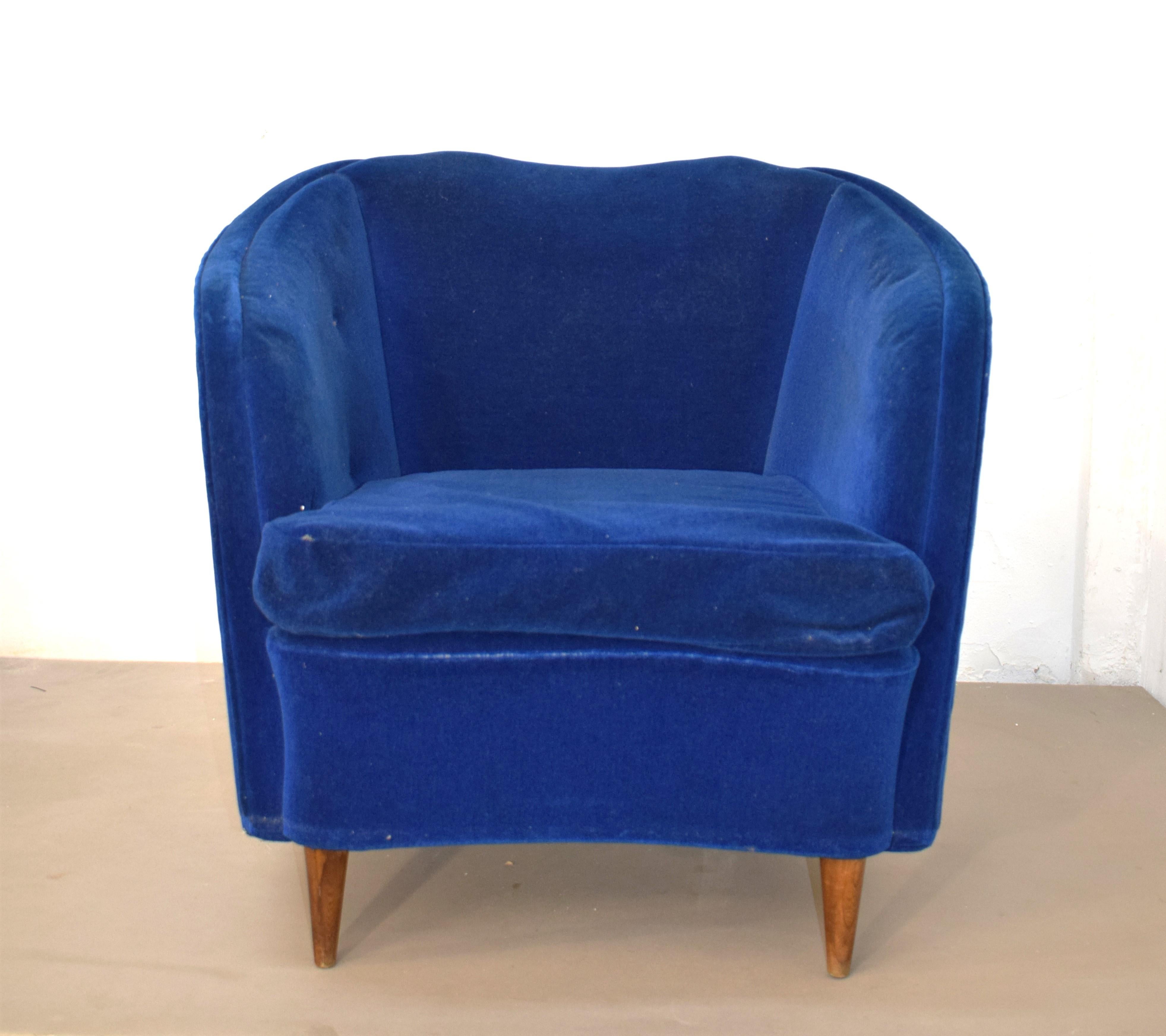 Pair of Italian armchairs, 1950s For Sale 1