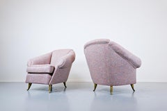 Paire de fauteuils italiens rose clair de style mi-siècle moderne, années 1950, neufs tissu d'ameublement