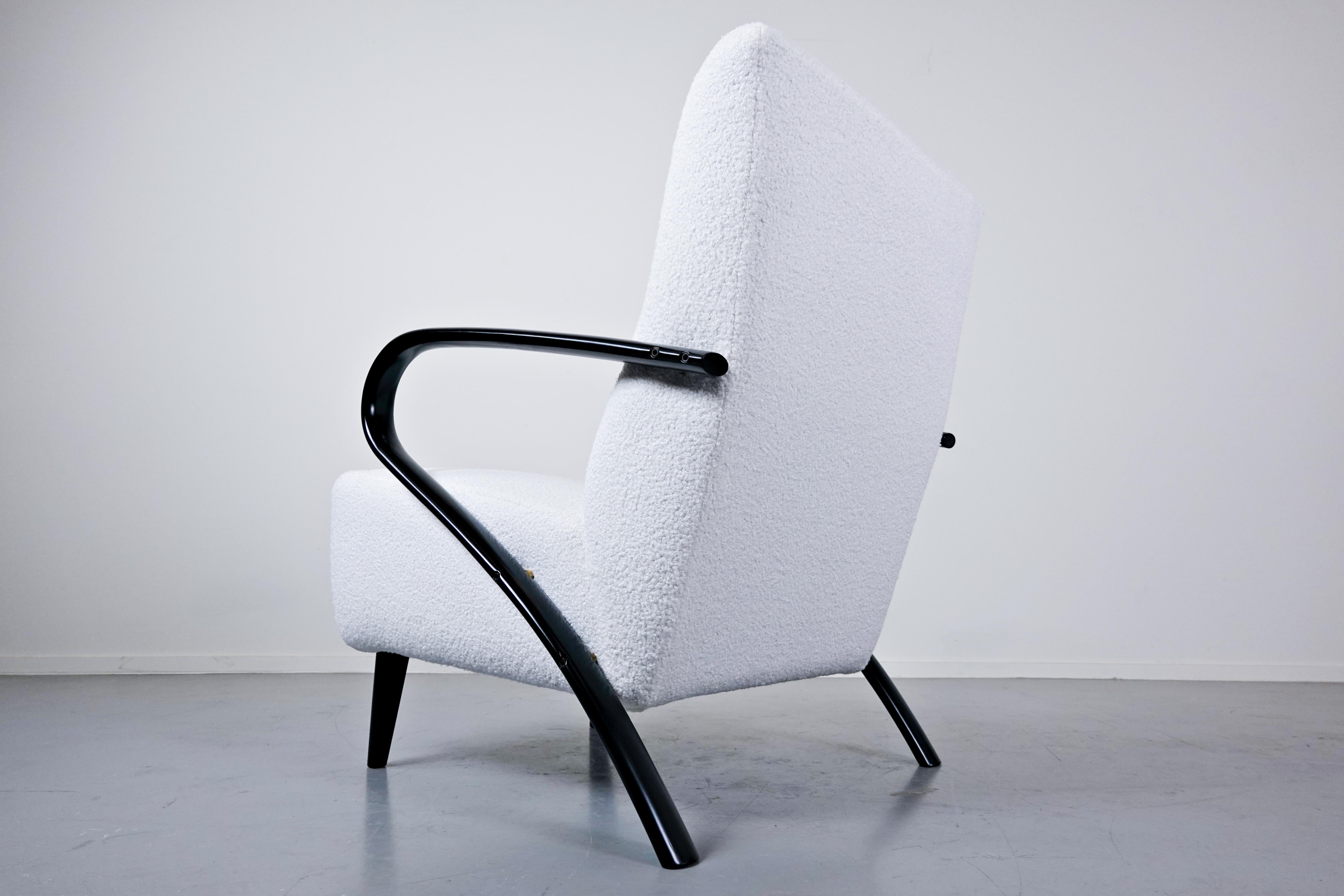 Pair of White Mid-Century Modern Italian Armchairs, 1950s, New Upholstery 4