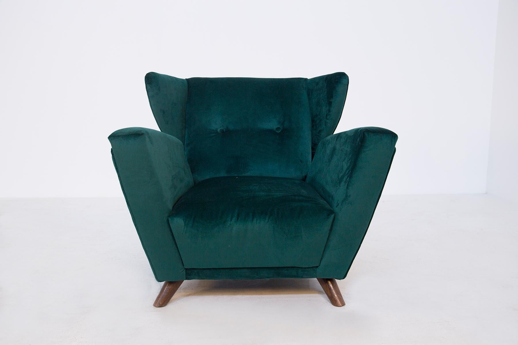 Pair of Italian Armchairs Attributed to Gio Ponti in Green Velvet, 1950s 2
