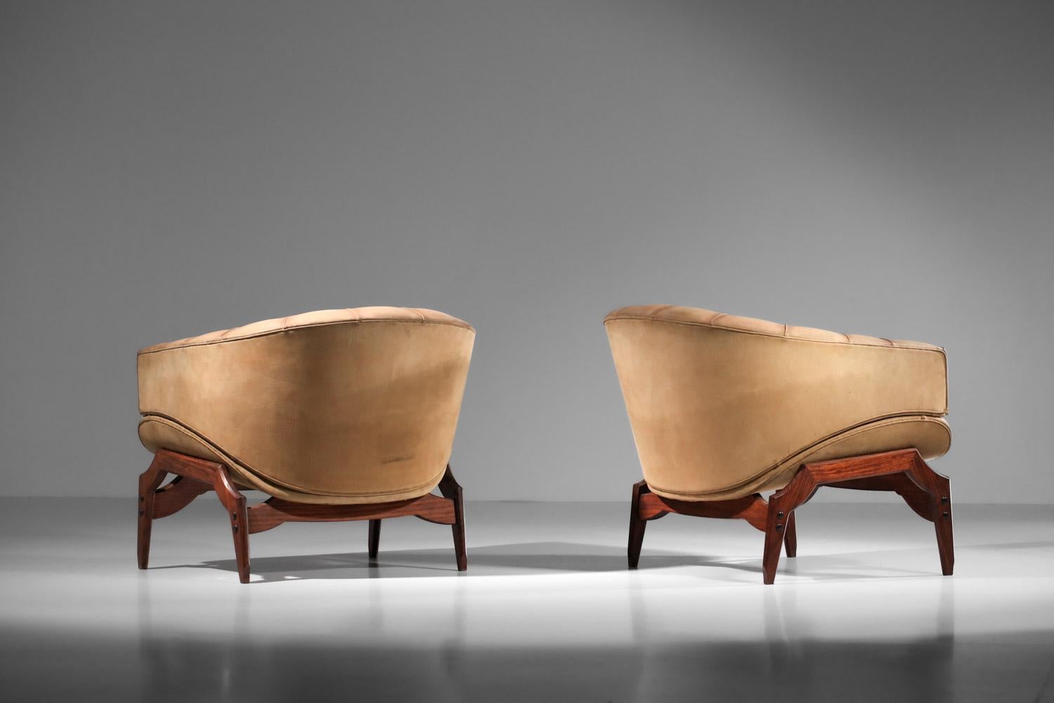 Paire de fauteuils italiens attribués à Ico Parisi en cuir et bois massif en vente 5