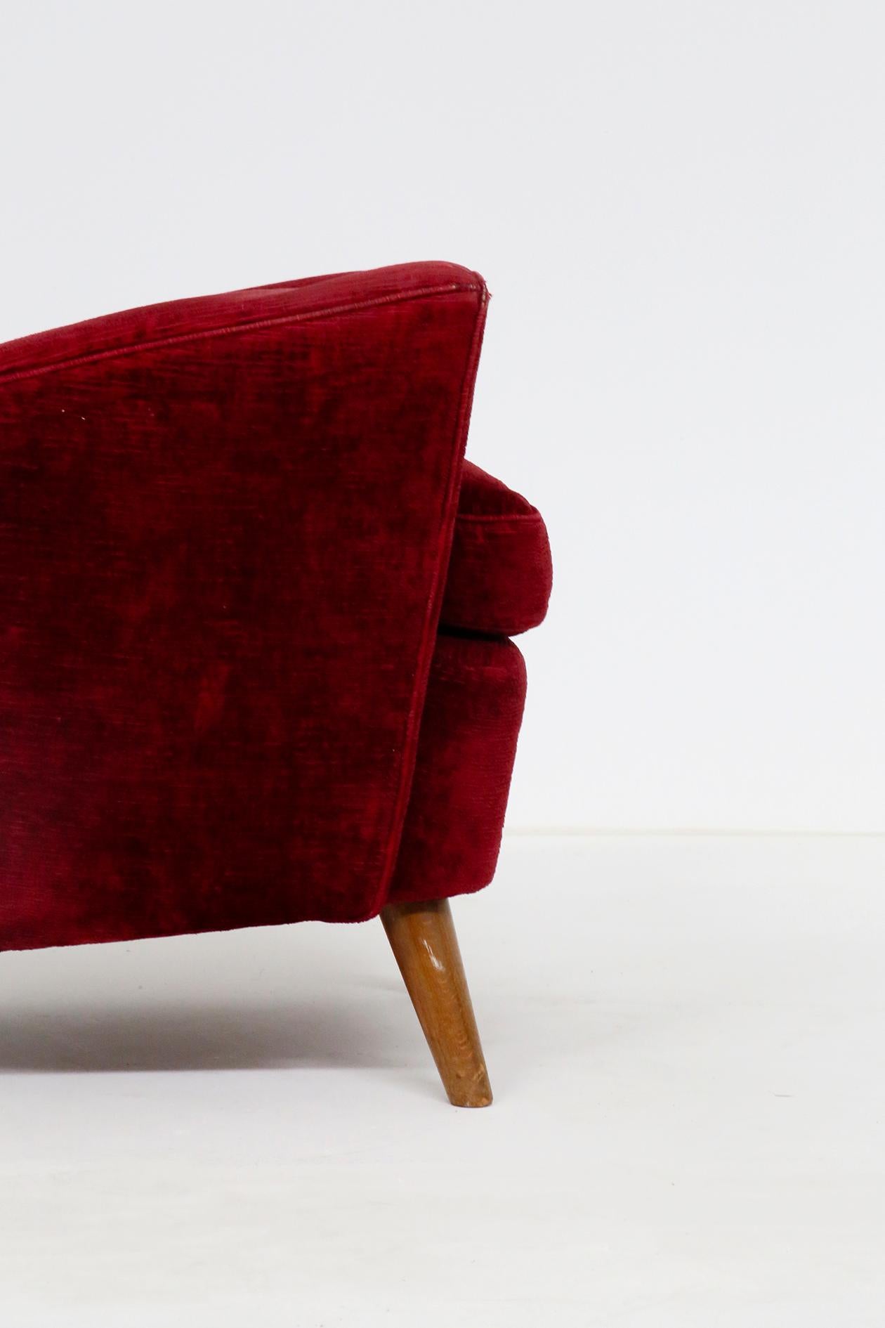 Pair of Italian Armchairs Attributed to Melchiorre Bega in Bordeaux Velvet, 1950 2