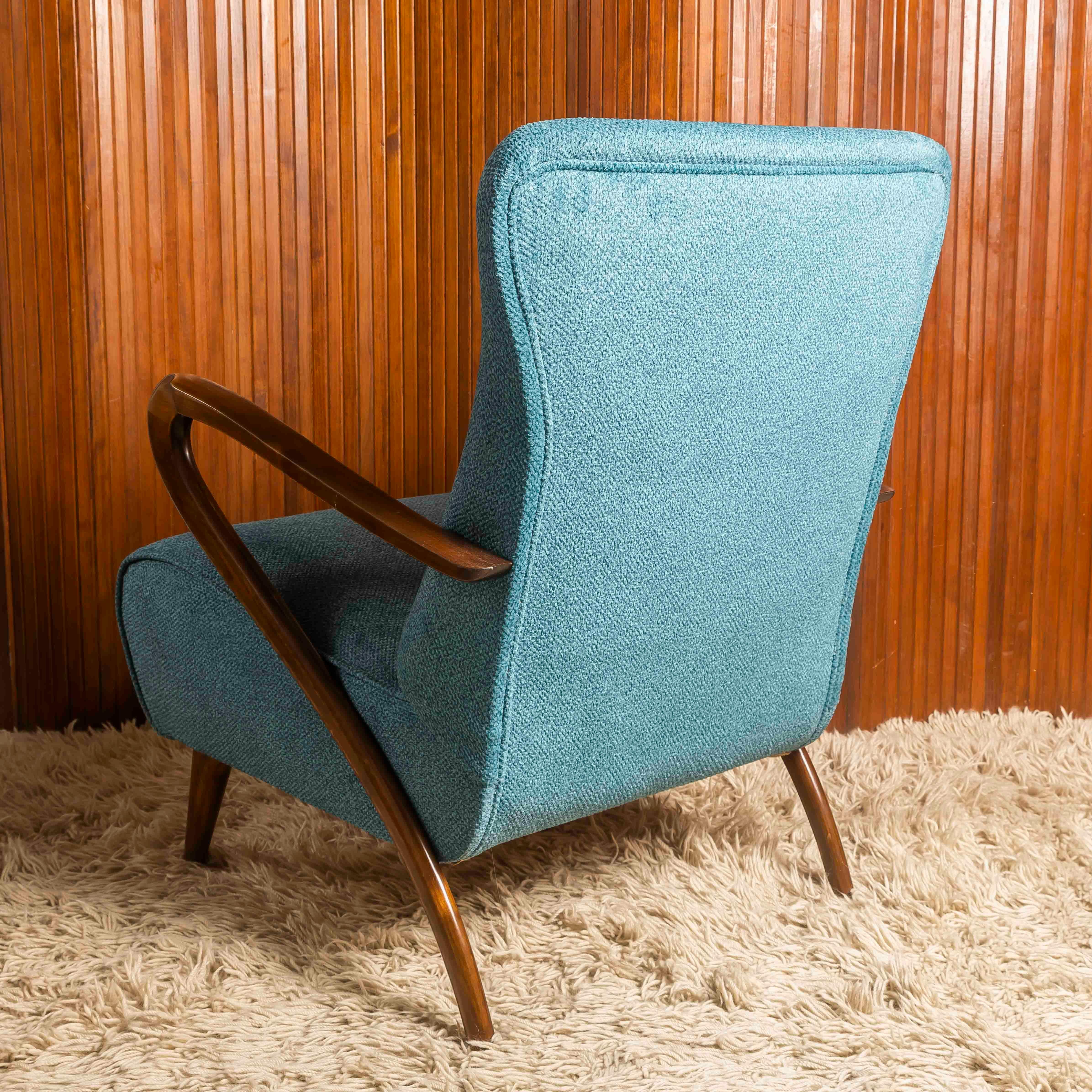 Pareja de sillones italianos atribuidos a Paolo Buffa, hacia 1950 en venta 4