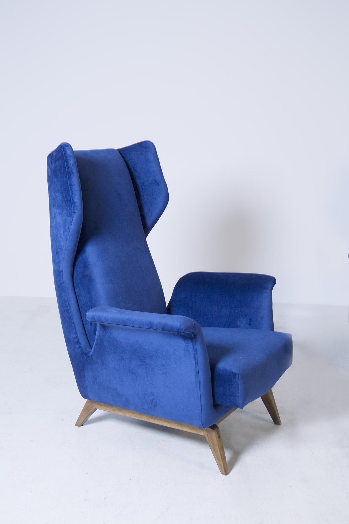 Mid-Century Modern Pair of Italian Armchairs by Cassina in Blue Velvet, 1950s