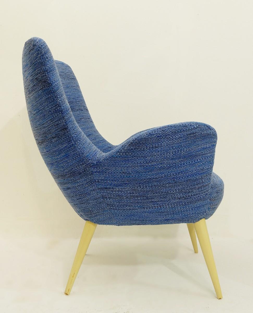 Pair of Italian armchairs by Cavatorta, 1950s, new blue upholstery.