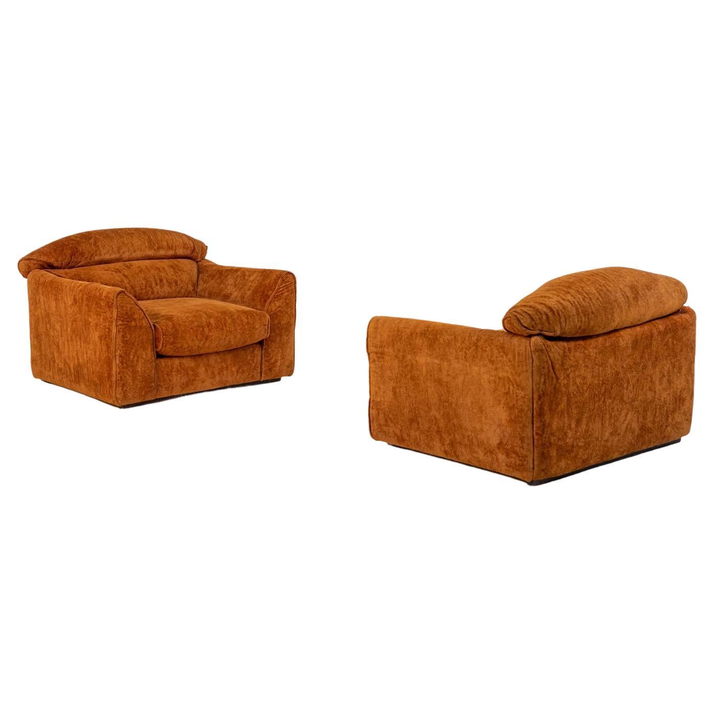 Pair of Italian Armchairs by D
urbino, De Pas and Lomazzi in Orange Velvet