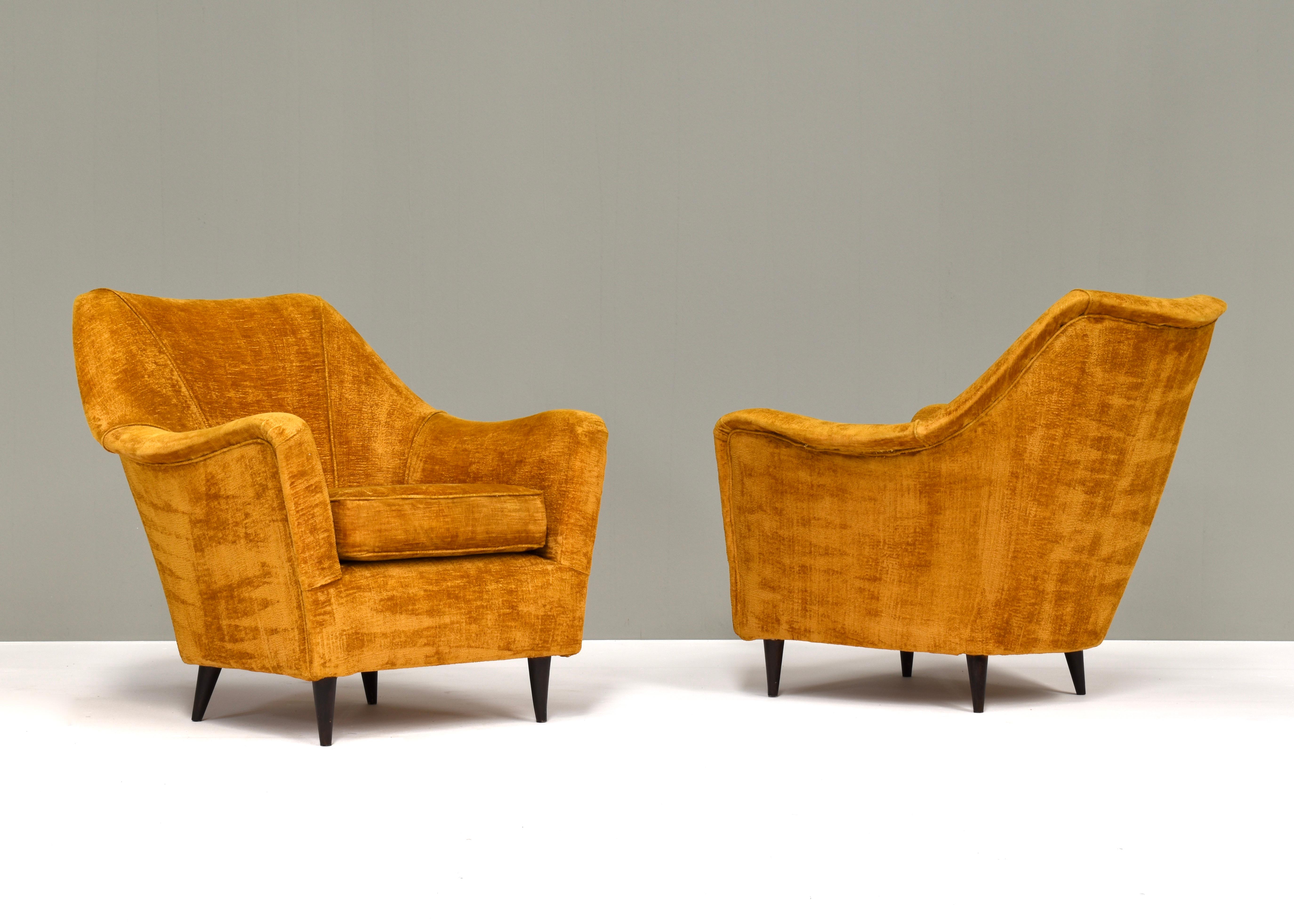 Paar italienische Sessel im Stil von Ico Parisi, Italien, um 950 (Italienisch) im Angebot
