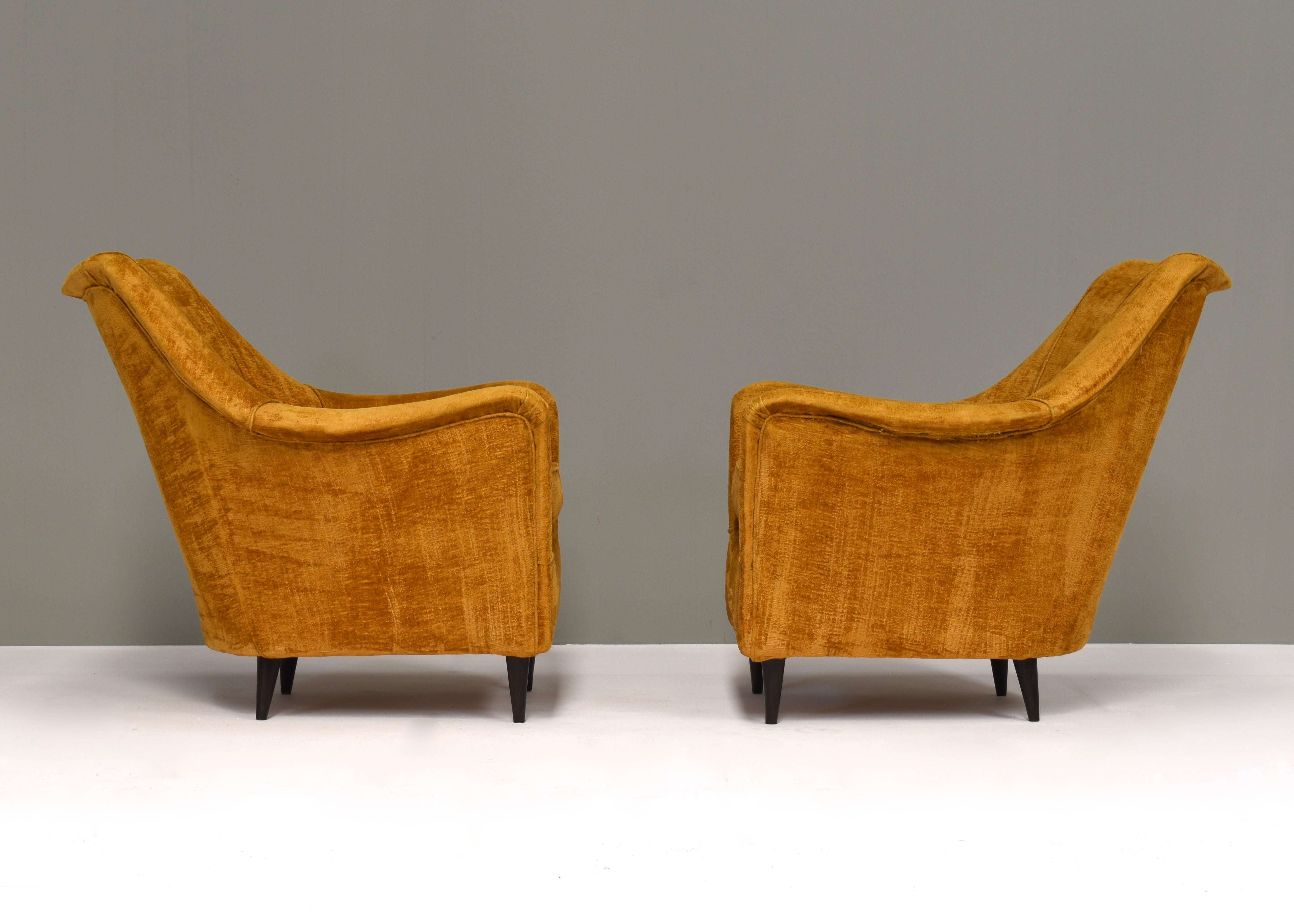 Mid-20th Century Pair of Italian Armchairs by or in the Style of Ico Parisi, Italy, circa 950 For Sale