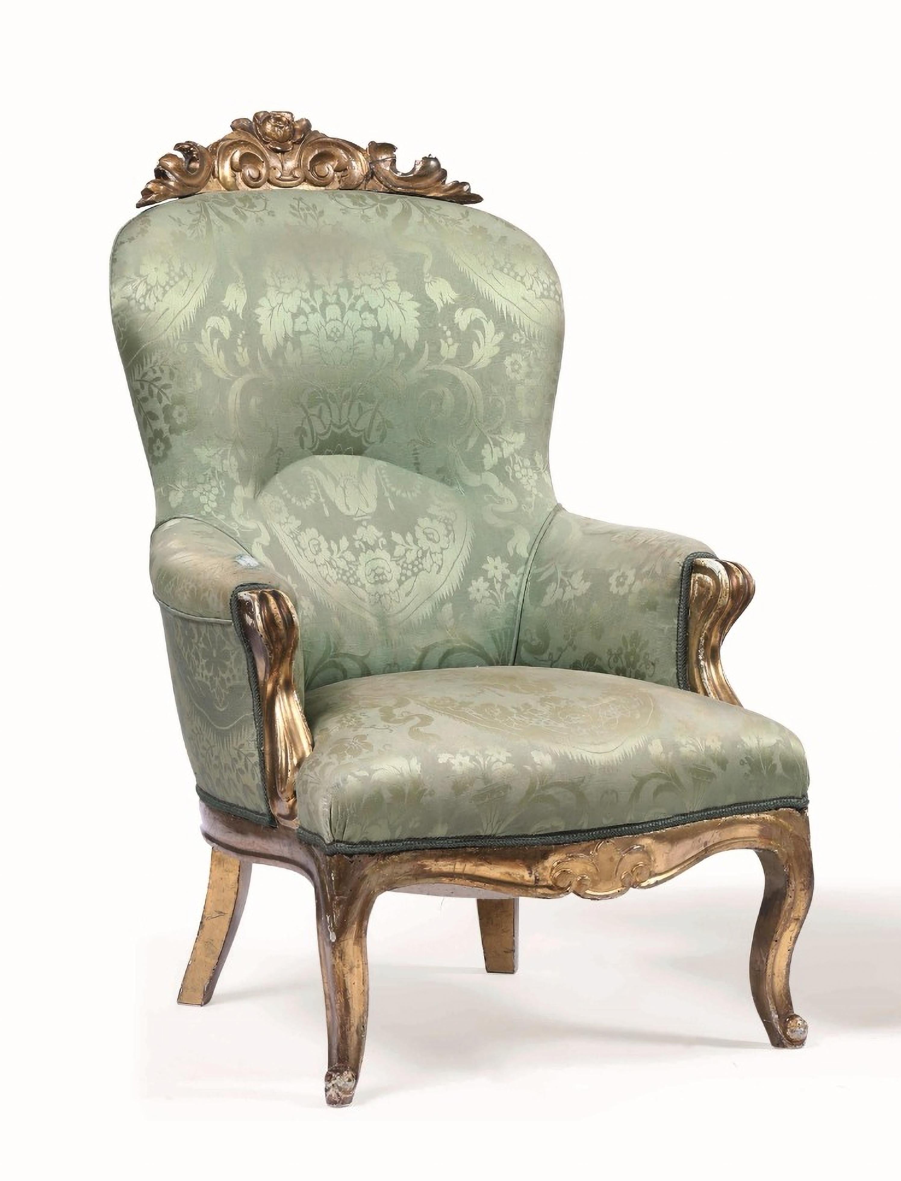 European Pair of Italian Armchairs in Carved and Gilded Wood 19th Century For Sale