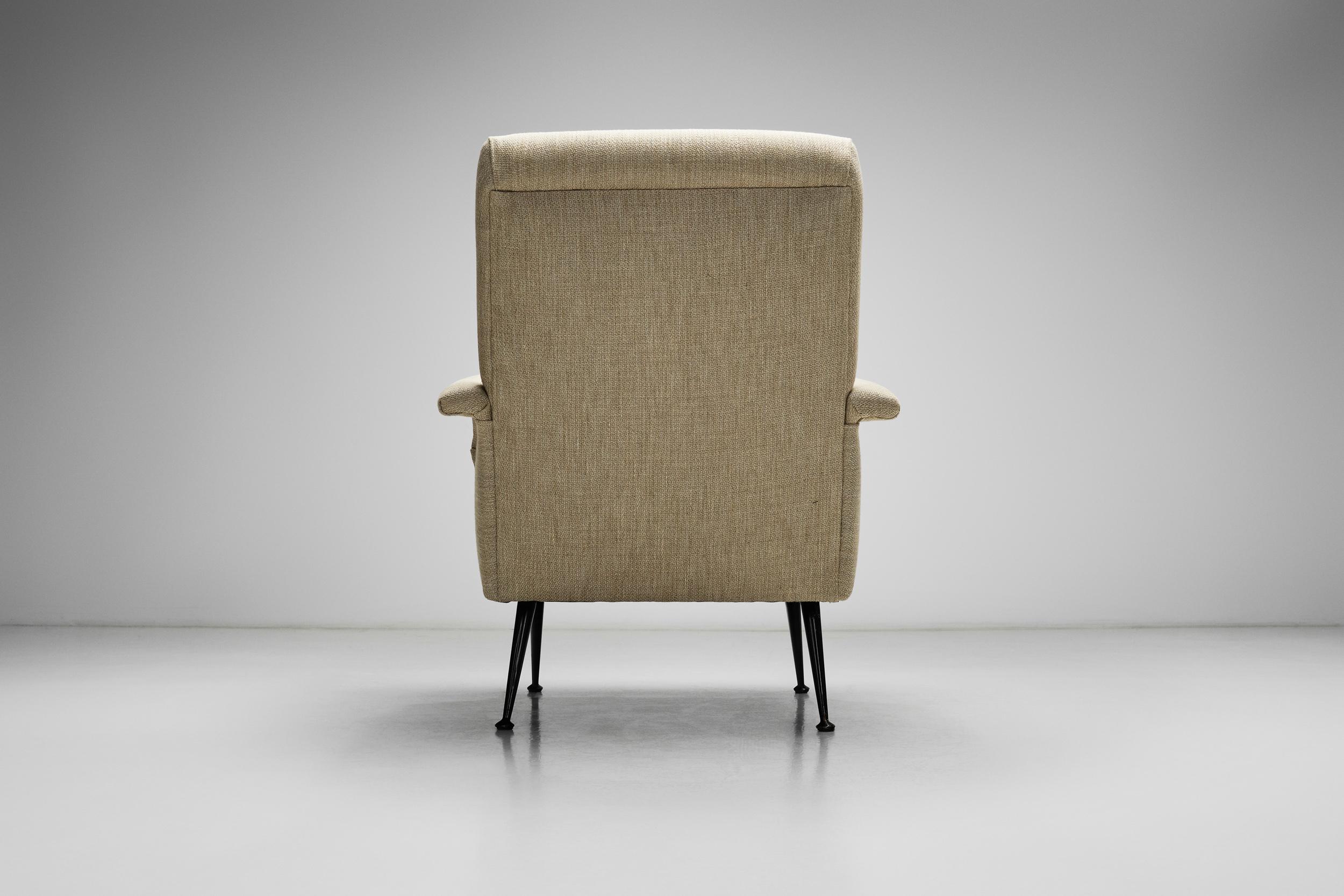 Pair of Italian Armchairs in the manner of Marco Zanuso, Italy 1960s For Sale 8