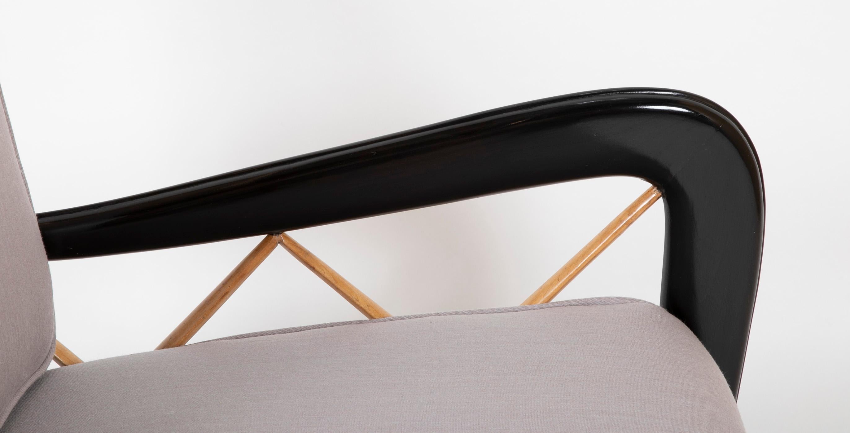 Mid-20th Century Pair of Italian Armchairs in the Manner of Paolo Buffa