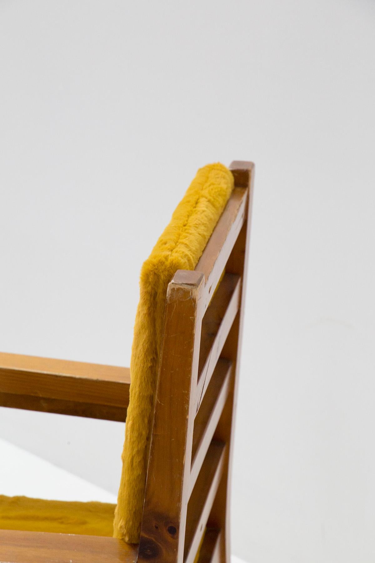 Pair of Italian Armchairs in Yellow Fur and Walnut Wood In Good Condition In Milano, IT