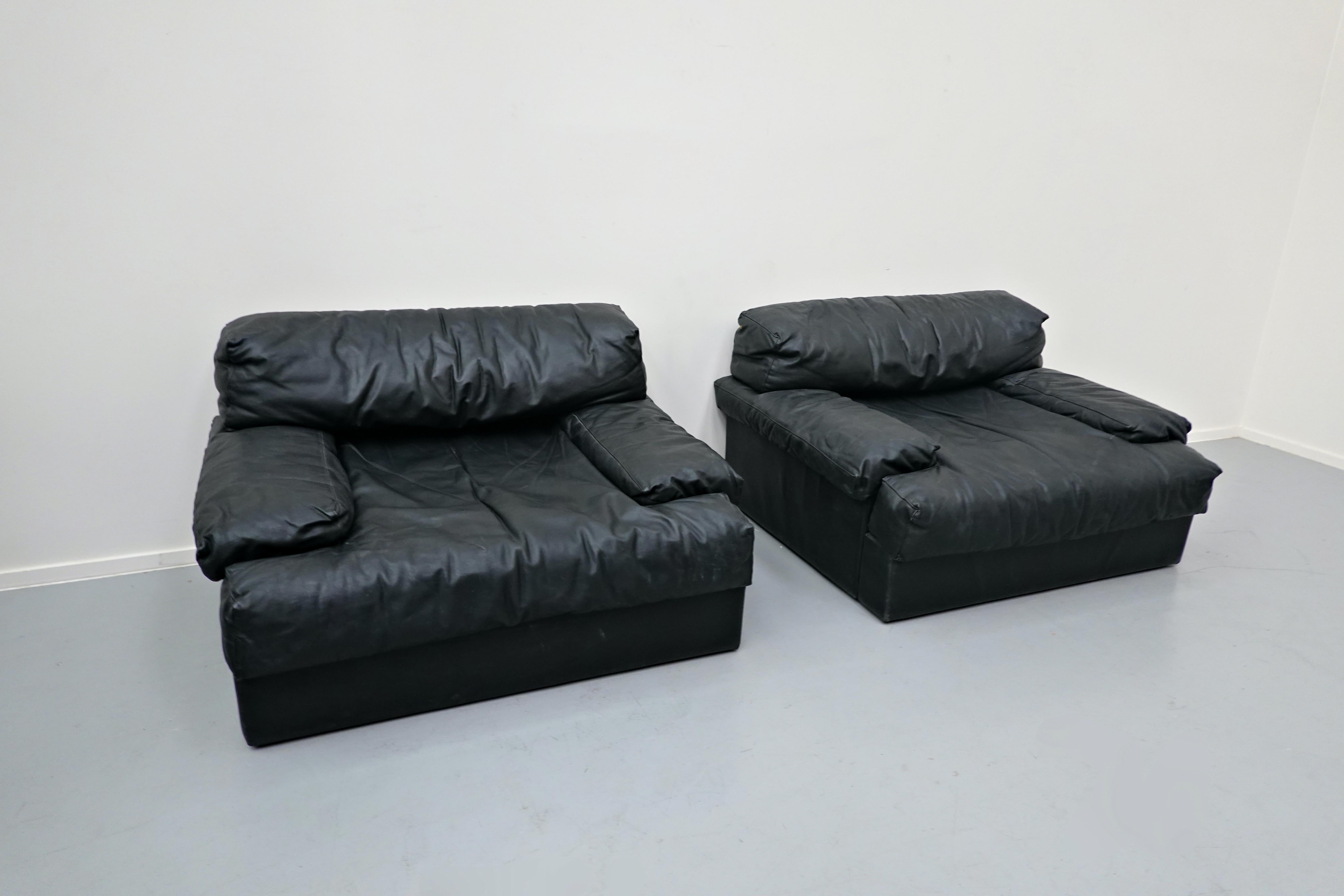 Pair of Italian Mid-Century Modern Armchairs, Black Leather, 1960s In Good Condition In Brussels, BE