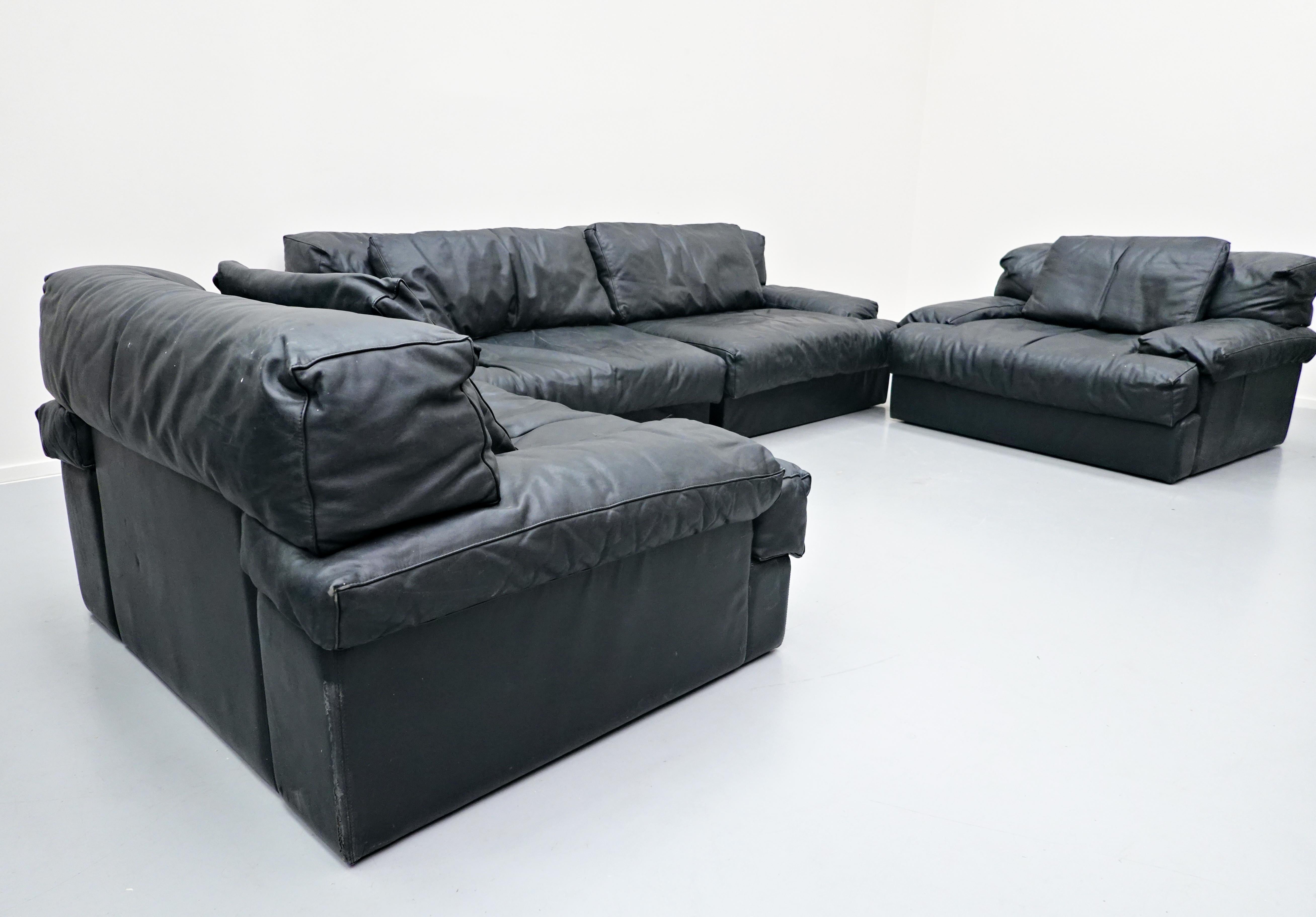 Pair of Italian Mid-Century Modern Armchairs, Black Leather, 1960s 2