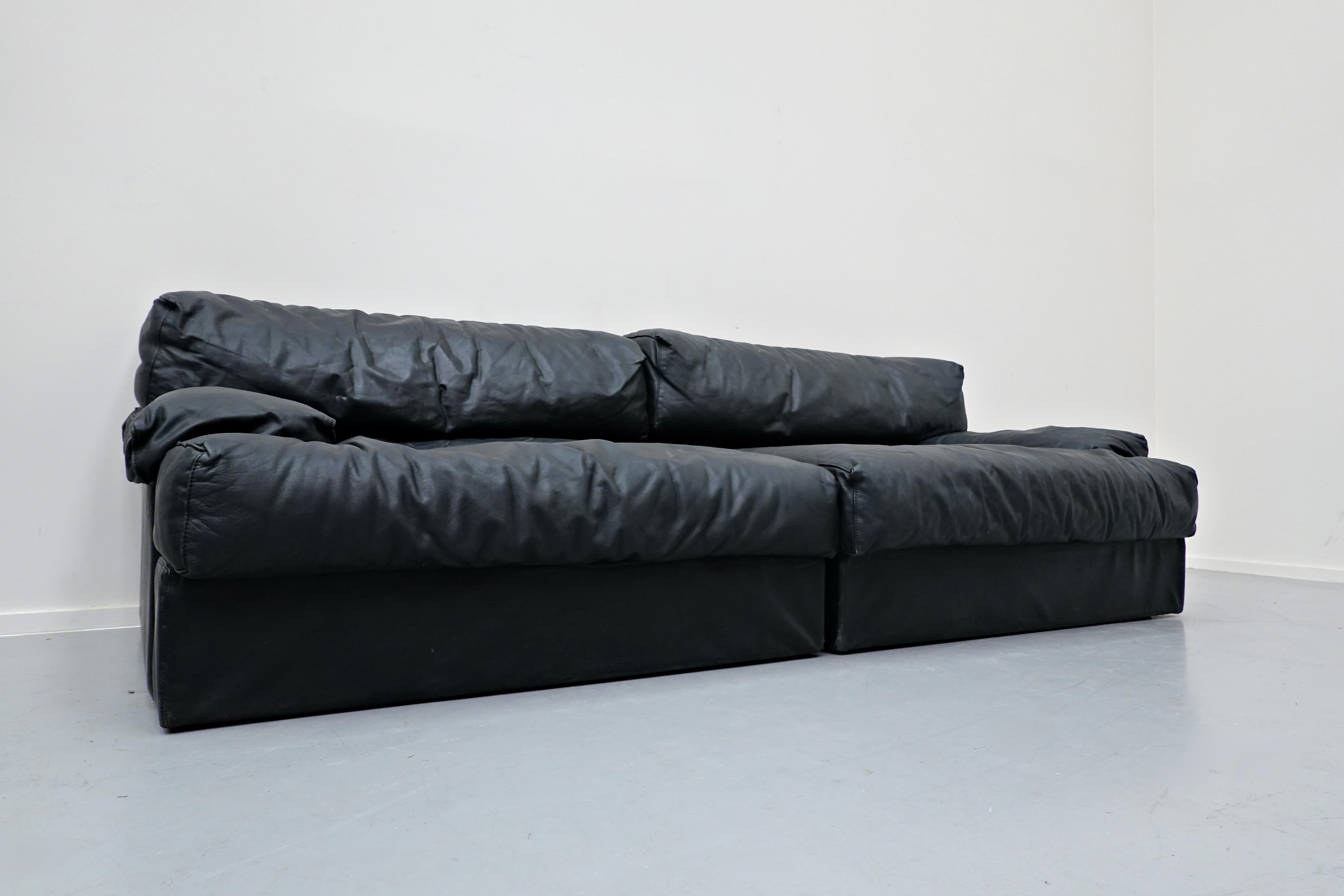 Pair of Italian Mid-Century Modern Armchairs, Black Leather, 1960s 6