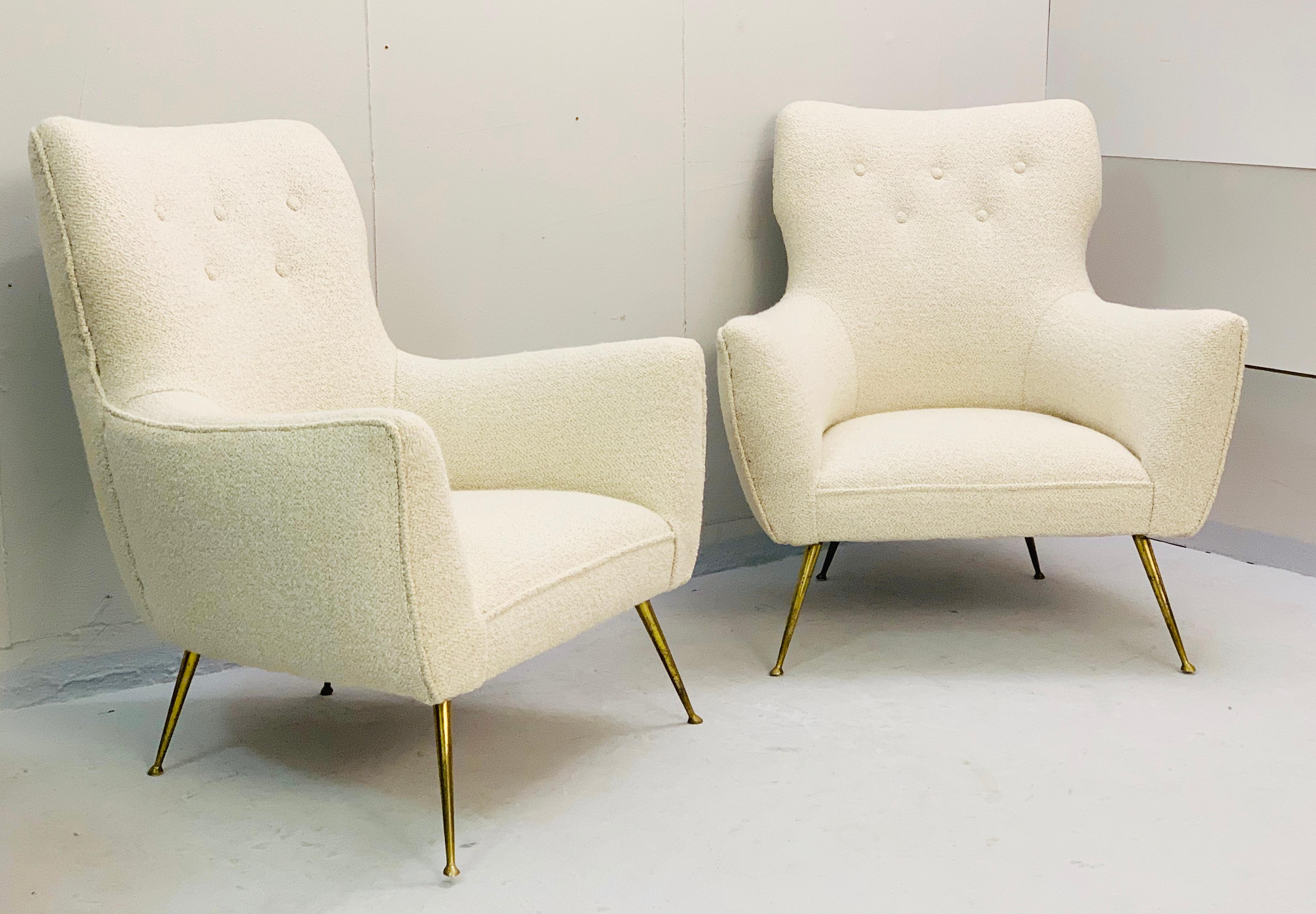 Pair of Italian Armchairs, New Upholstery, Italy, 1950s In Good Condition In Brussels, BE