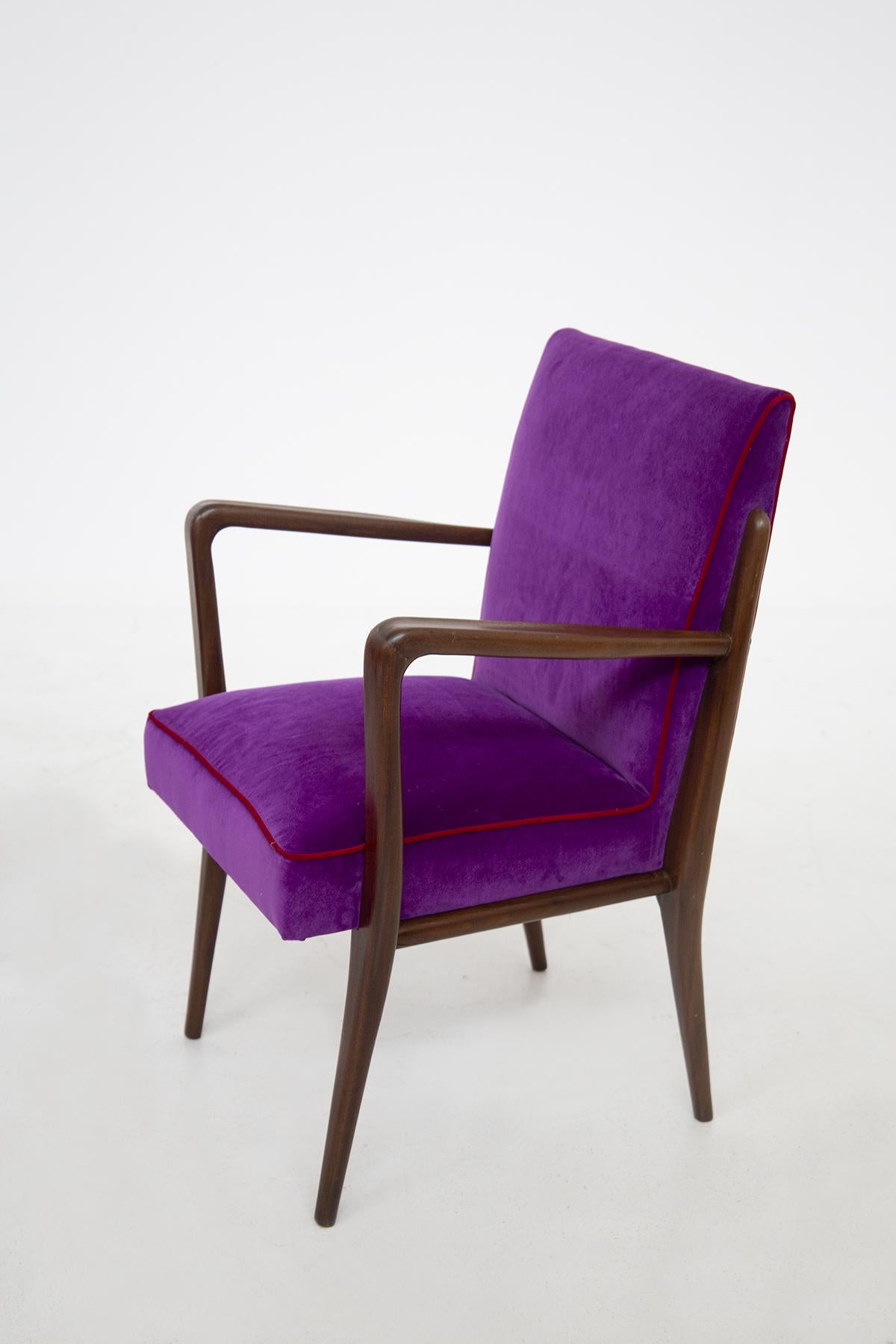 Mid-Century Modern Pair of Italian Armchairs of Fratelli Consonni Production in Purple Velvet For Sale