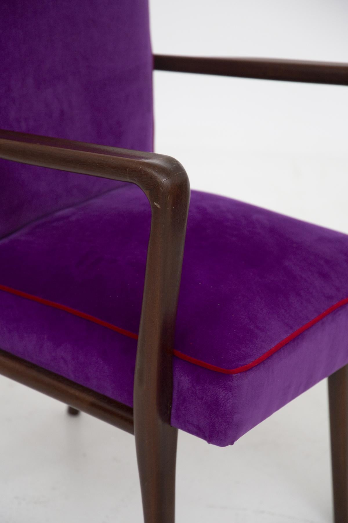 Pair of Italian Armchairs of Fratelli Consonni Production in Purple Velvet For Sale 1