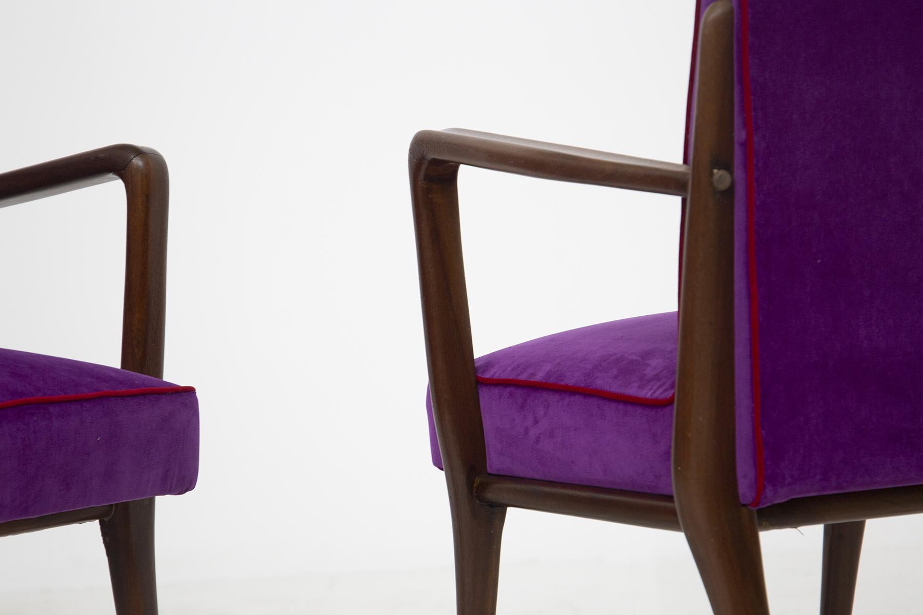 Pair of Italian Armchairs of Fratelli Consonni Production in Purple Velvet For Sale 2