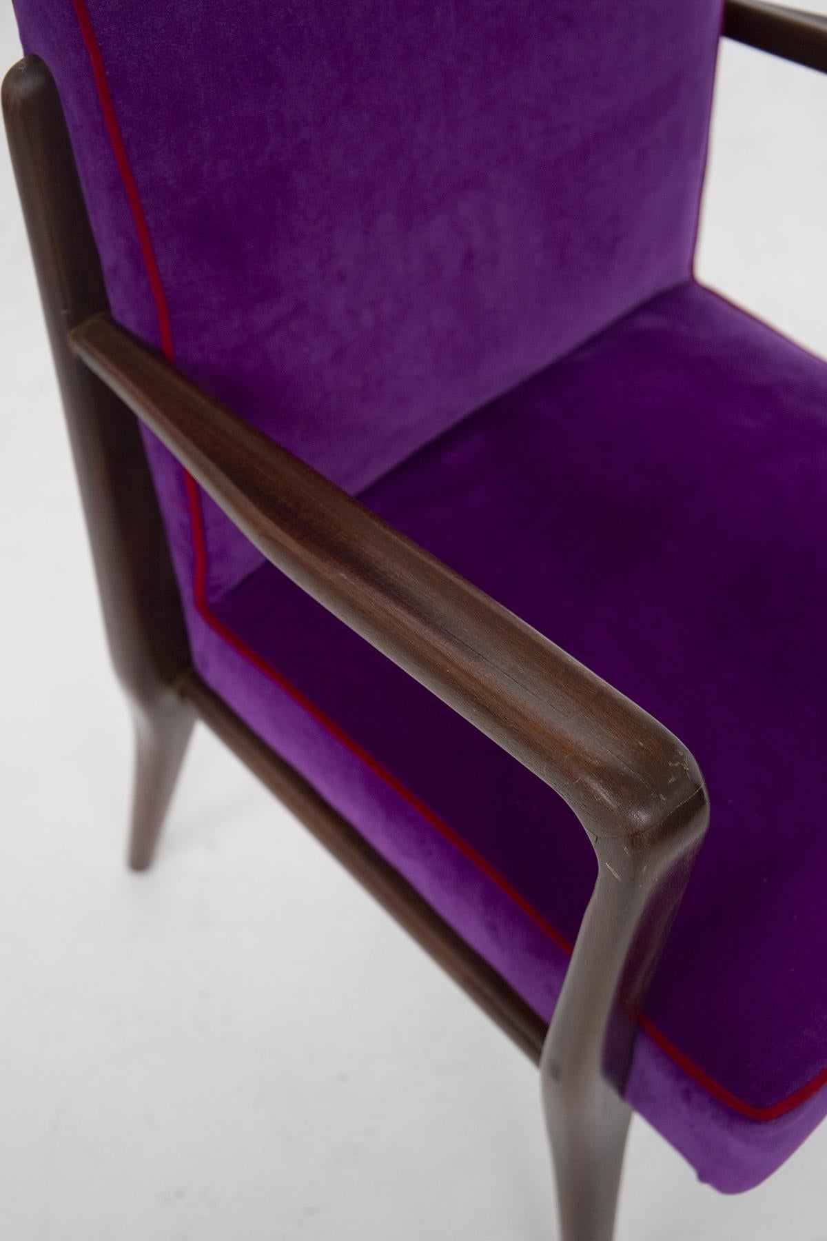 Pair of Italian Armchairs of Fratelli Consonni Production in Purple Velvet For Sale 4