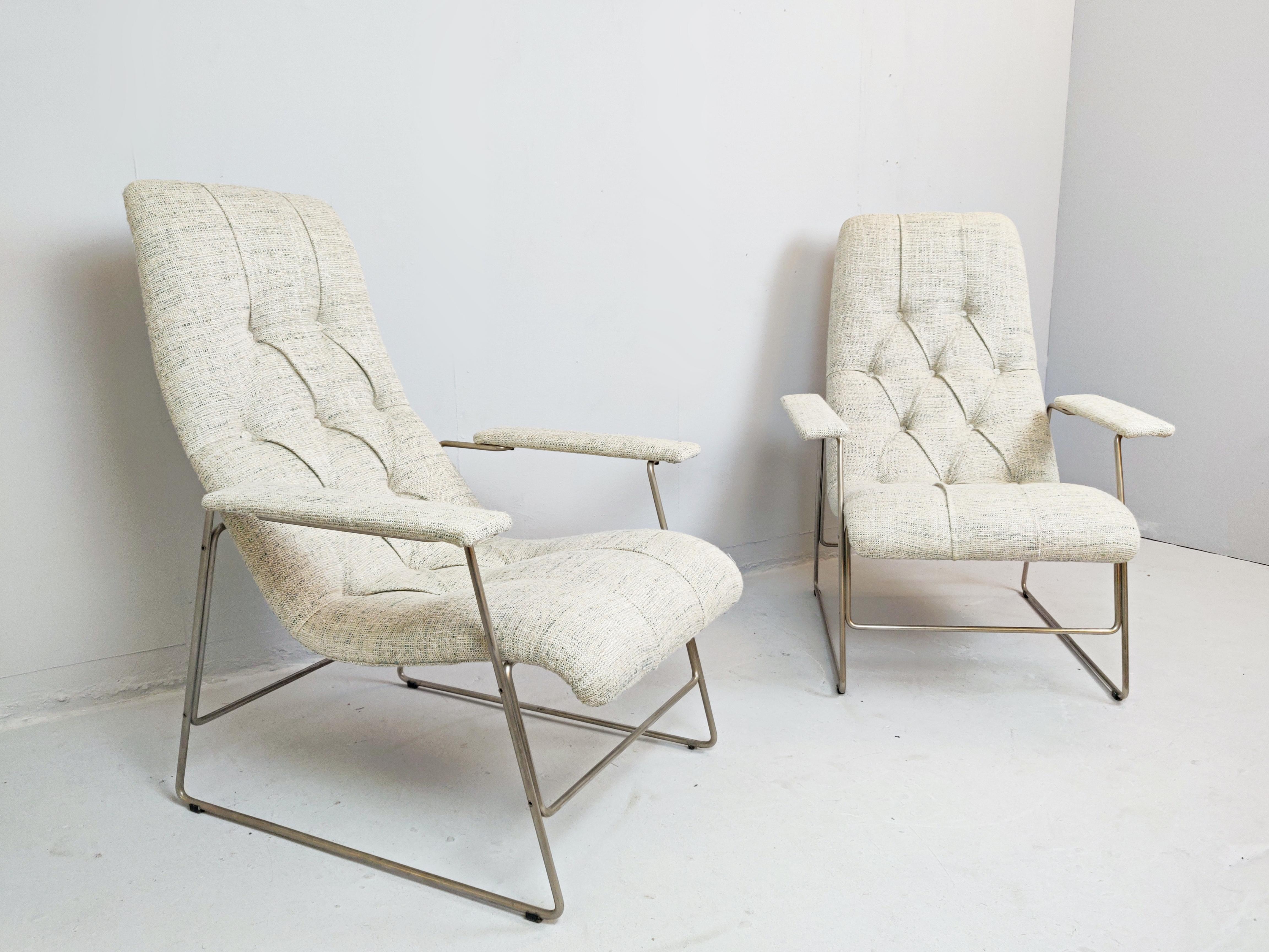 Pair of Italian armchairs, seat position adjustable, 1960s
two-seat positions possible.
