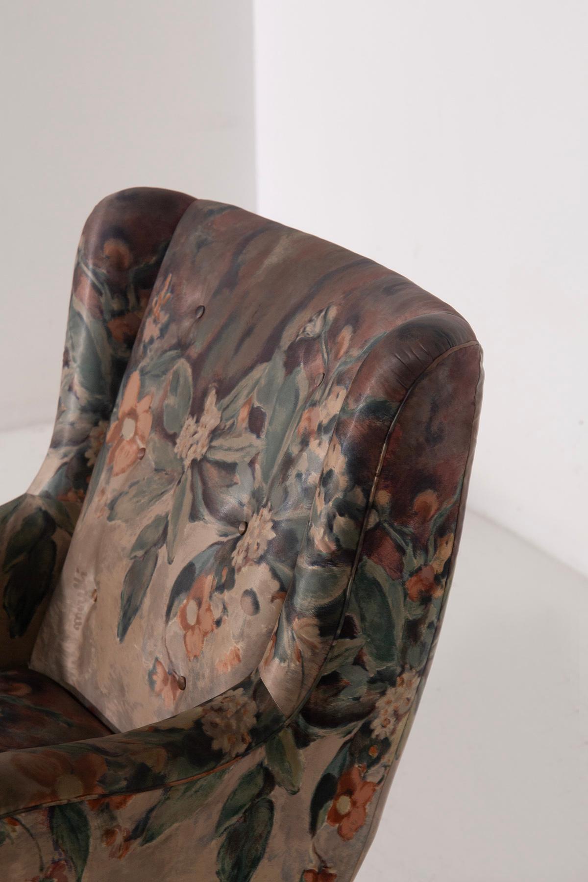 Tessuto Pair of Italian armchairs signed Marelli fabrics in vendita