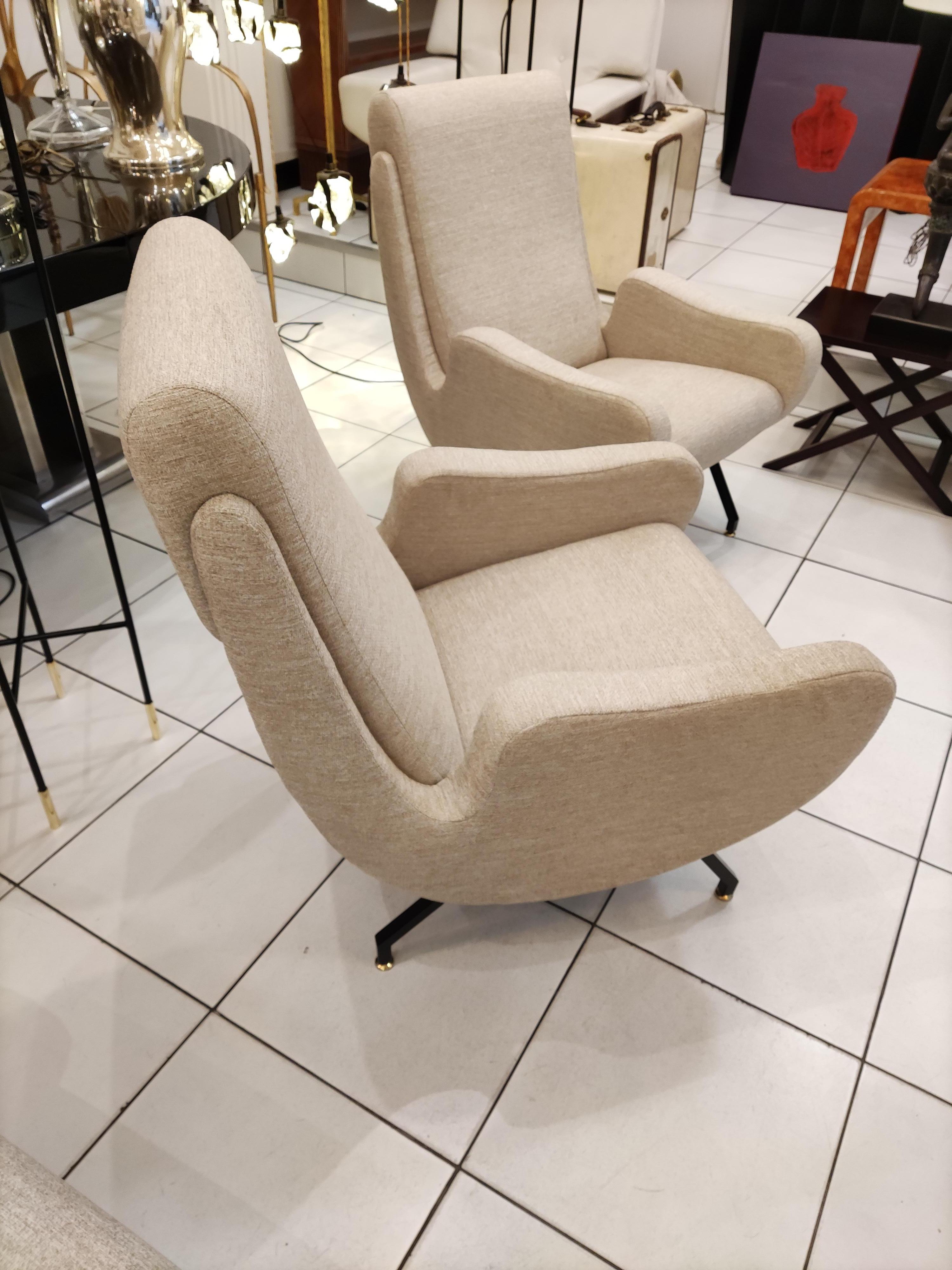 Pair of Italian Armchairs with Black Metal Feet For Sale 6