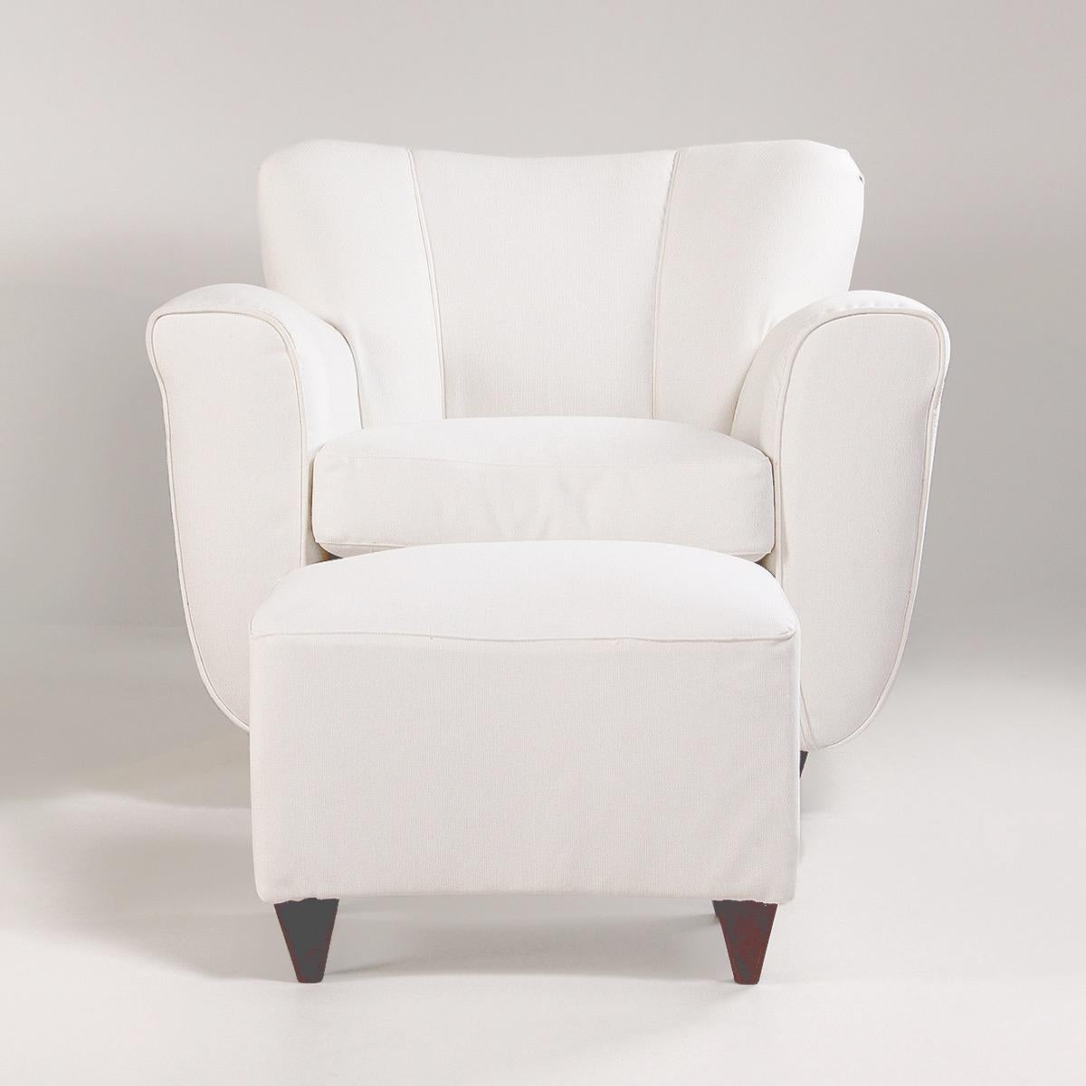 Coppia di poltrone italiane con pouf in tessuto bianco - Italia, anni '40 circa in vendita 2