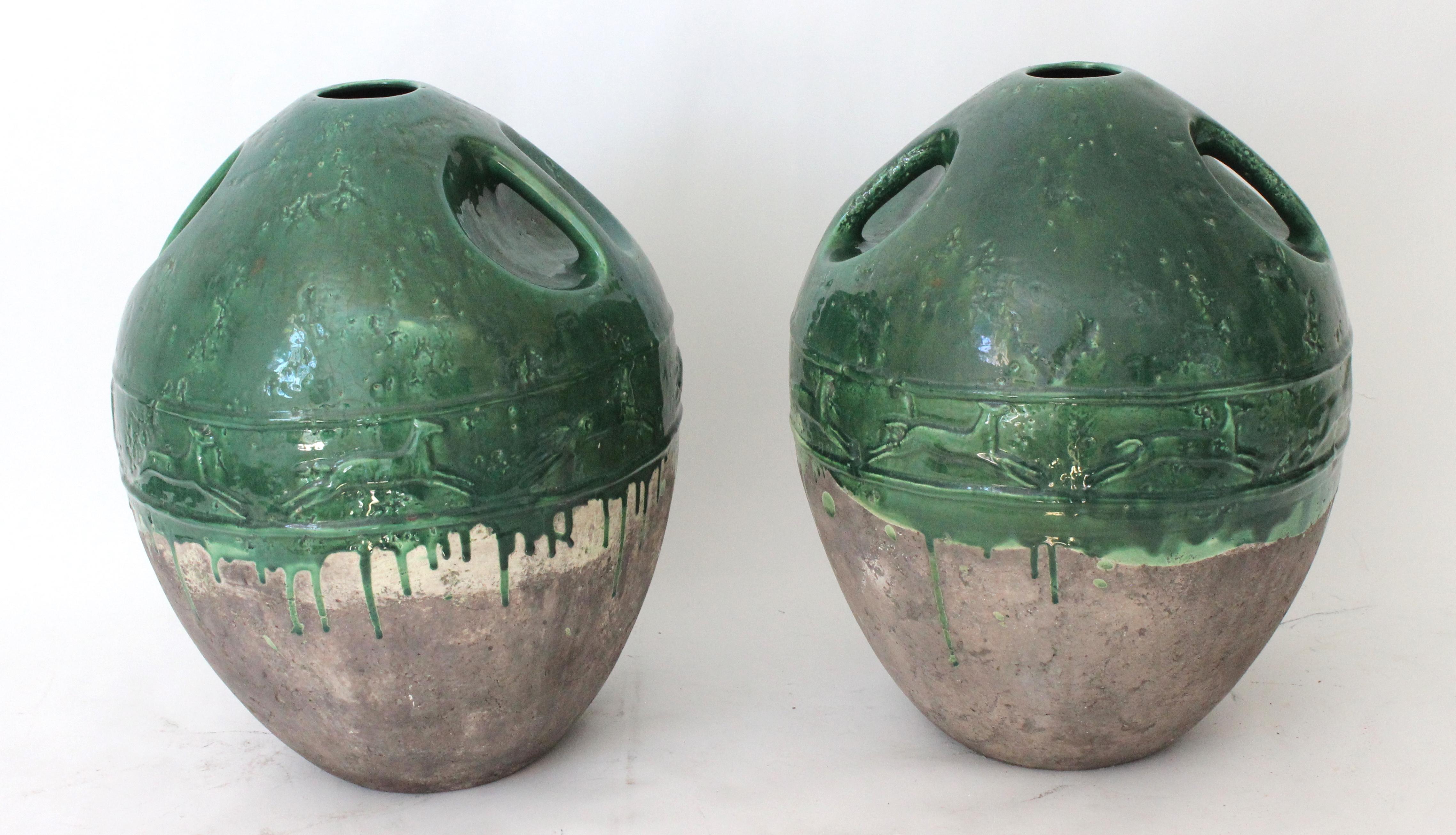 Pair of Italian Art Deco Oil Amphoras In Good Condition For Sale In West Palm Beach, FL