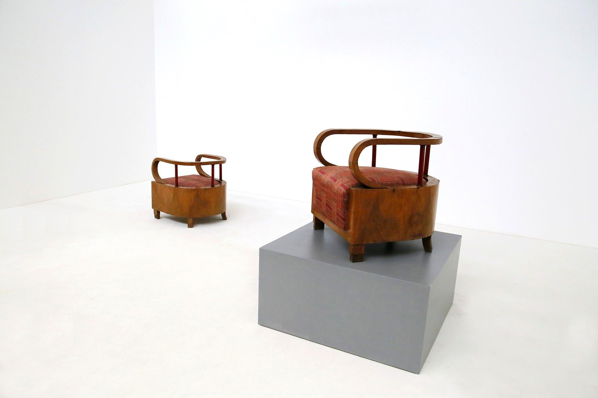 Early 20th Century Pair of Italian Art Deco Armchairs Attributed to Giuseppe Terragni, 1920s