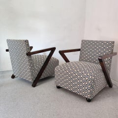 Pair of Art Deco Armchairs in Walnut and Geometric Fabric, Italy, 1930s