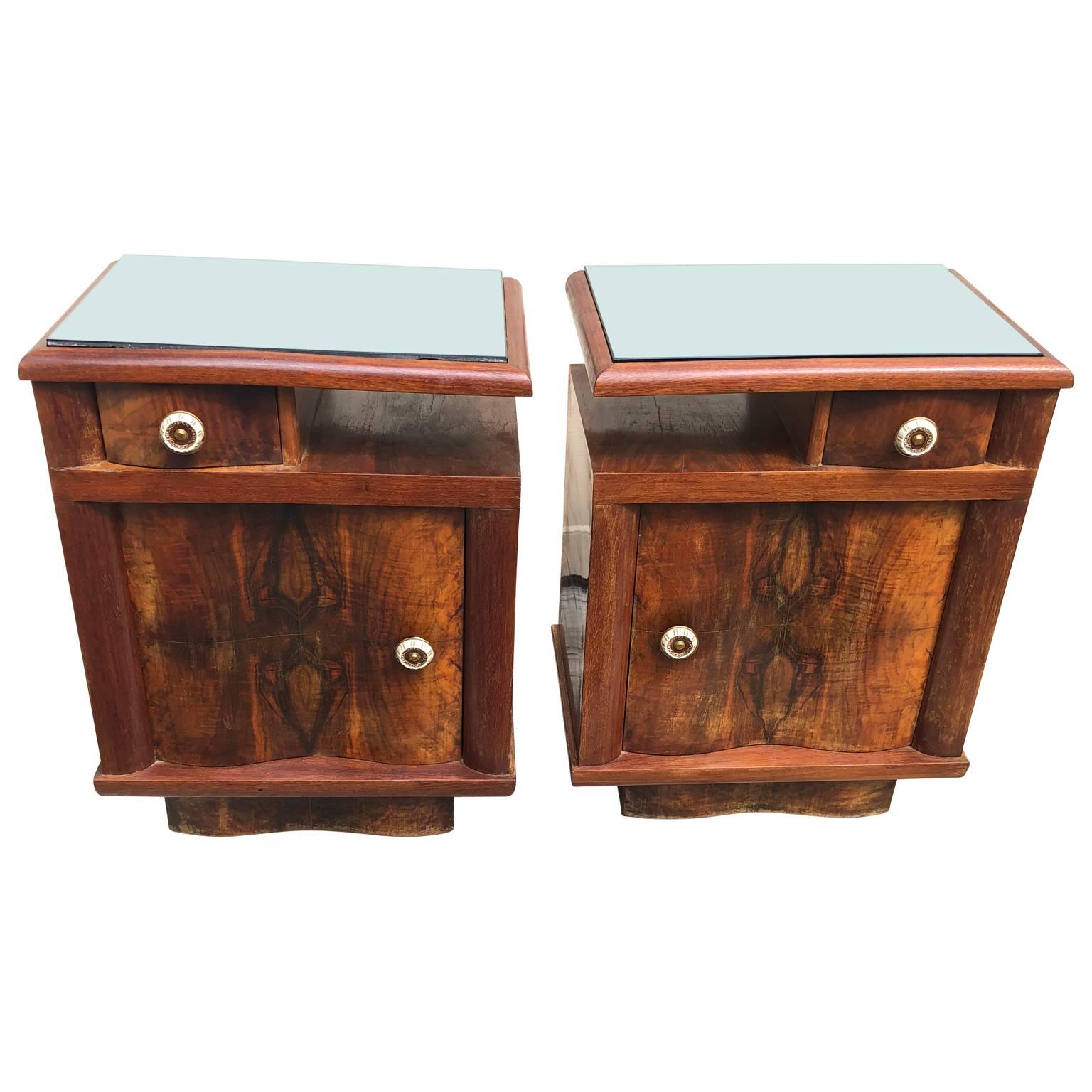 Pair Of Italian Art Deco Bed Side Tables Or End Tables For Sale 1