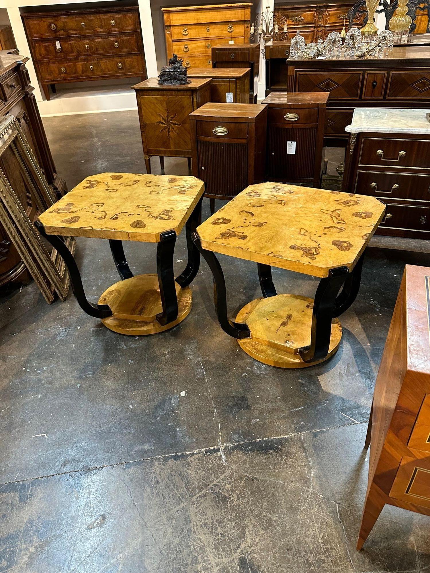 Pair of Italian Art Deco Burl Wood Side Tables 4